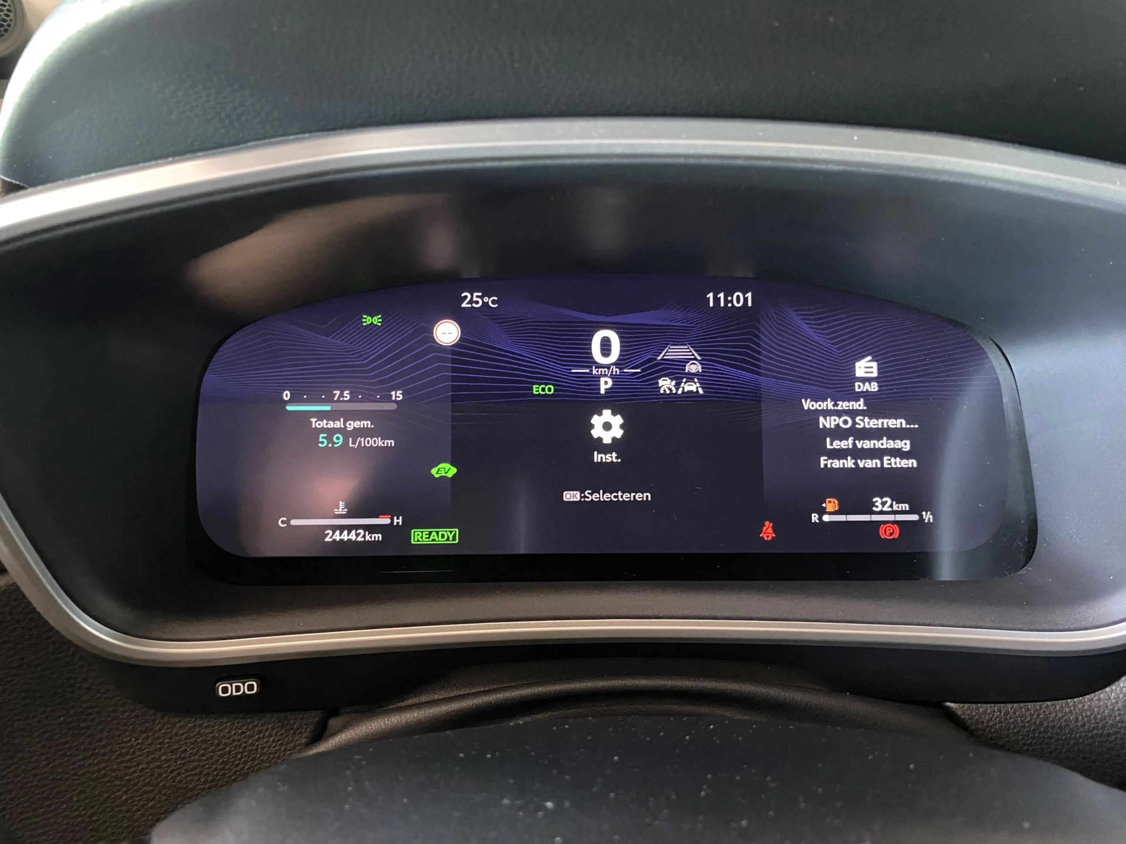 Toyota Corolla Cross Hybrid 200 Executive | Leder | Navigatie | Dodehoe — photo 3