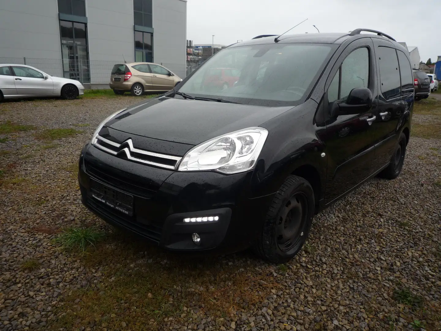 Citroen Berlingo Selection*8xFachbereift*Insp.NEU*Zahnriemen/2023 Schwarz - 1