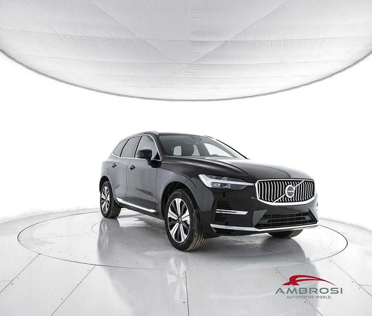 Volvo XC60 T6 AWD Plug-in hybrid Elettrica/Benzina Core Brigh Nero - 2