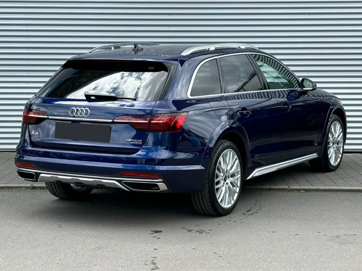 Audi A4 allroad 45 TFSI 265 CV S tronic Blue - 2