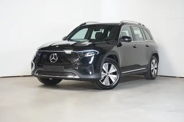 Mercedes-Benz EQB 300 DISTRONIC - 360 ° camera