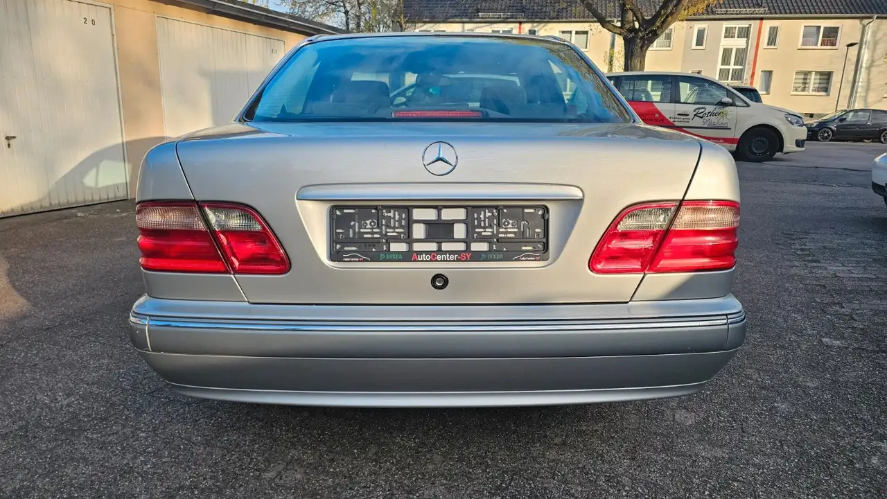 Mercedes-Benz E 240 ELEGANCE, 2-Hand Sehr gepflegt, foto 5