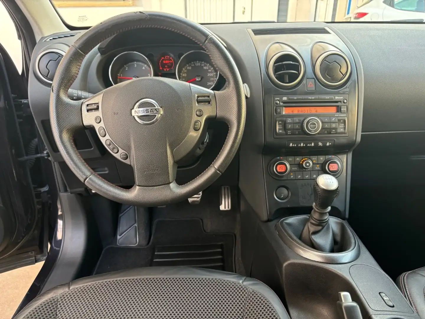 Nissan Qashqai 2.0dCi Tekna 4x2 Marrón - 2