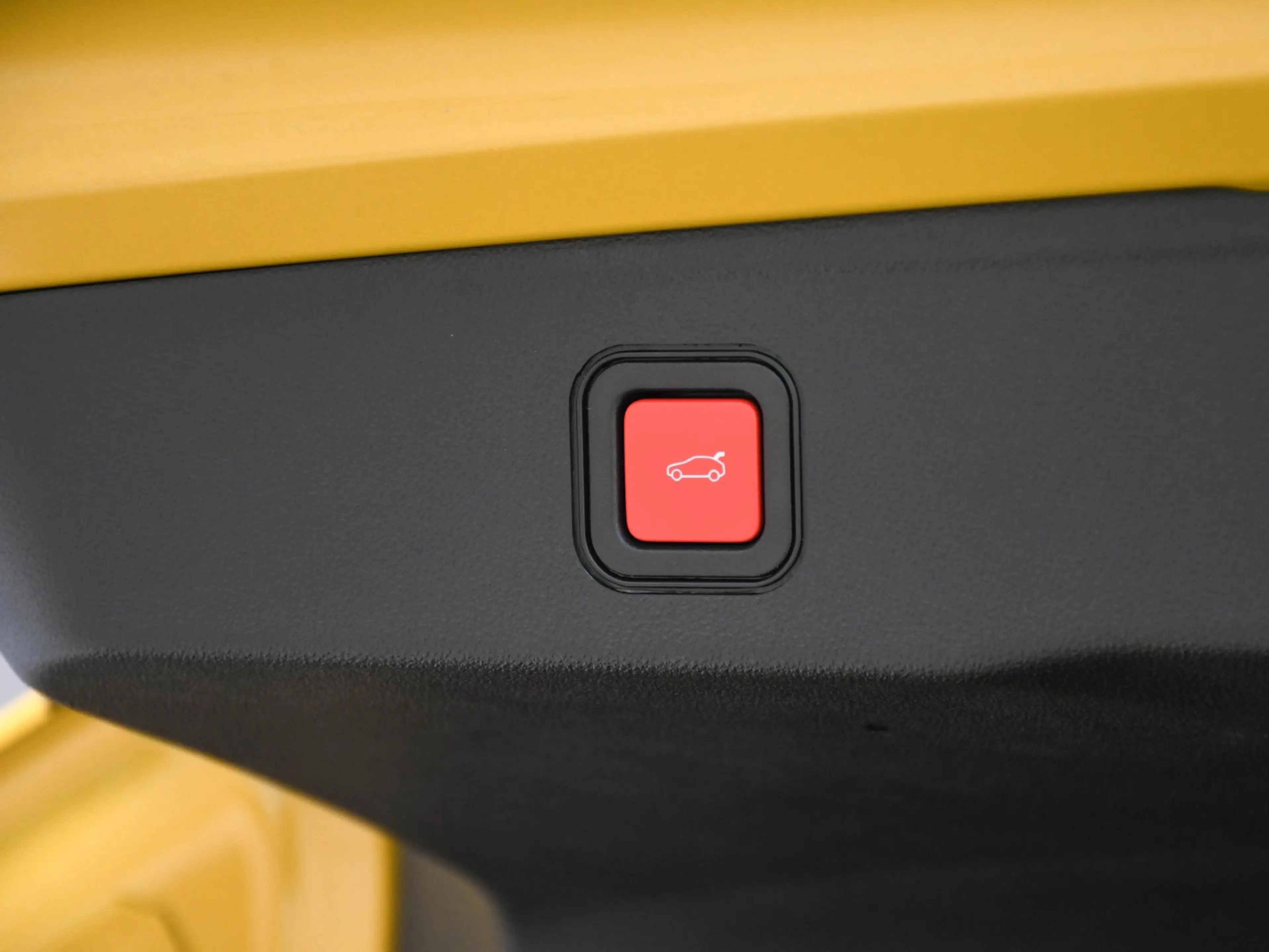 Jeep Avenger Summit 1.2 e-Hybrid 110pk Automaat JBL | ELEK. ACH — photo 13
