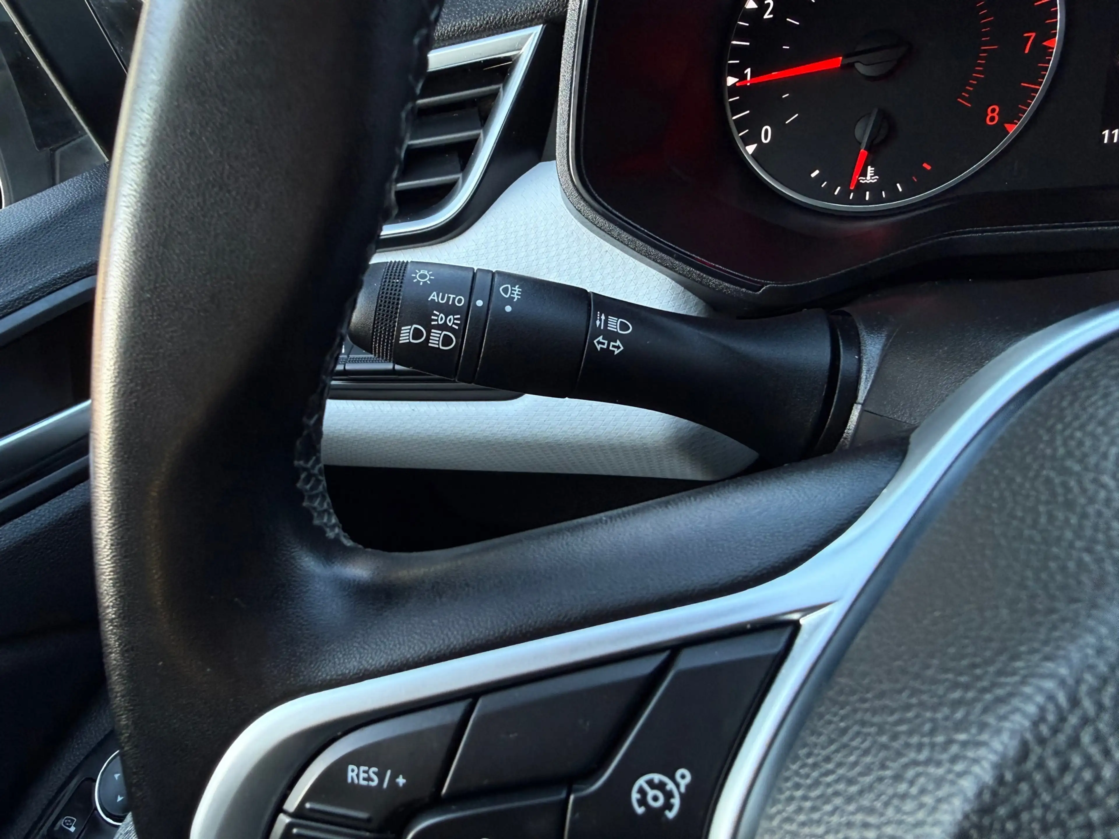Renault Clio 1.0 TCe 90 Evolution*CAMERA*NAVI*CARPLAYE*CRUISE*V — photo 14