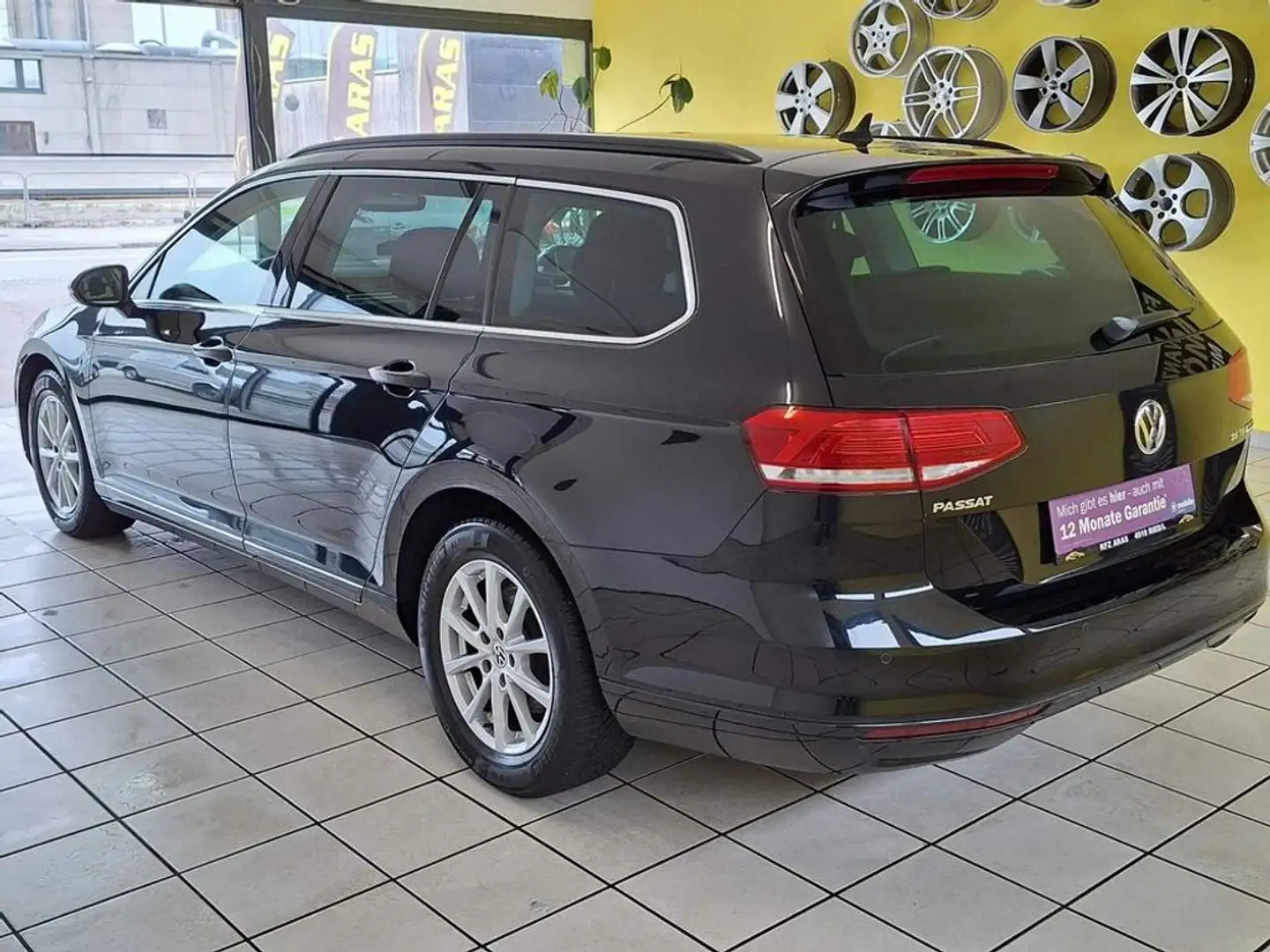 Volkswagen Passat Comfortline GUTER ZUSTAND, PDC, NAVI, TEMP. Schwarz - 2