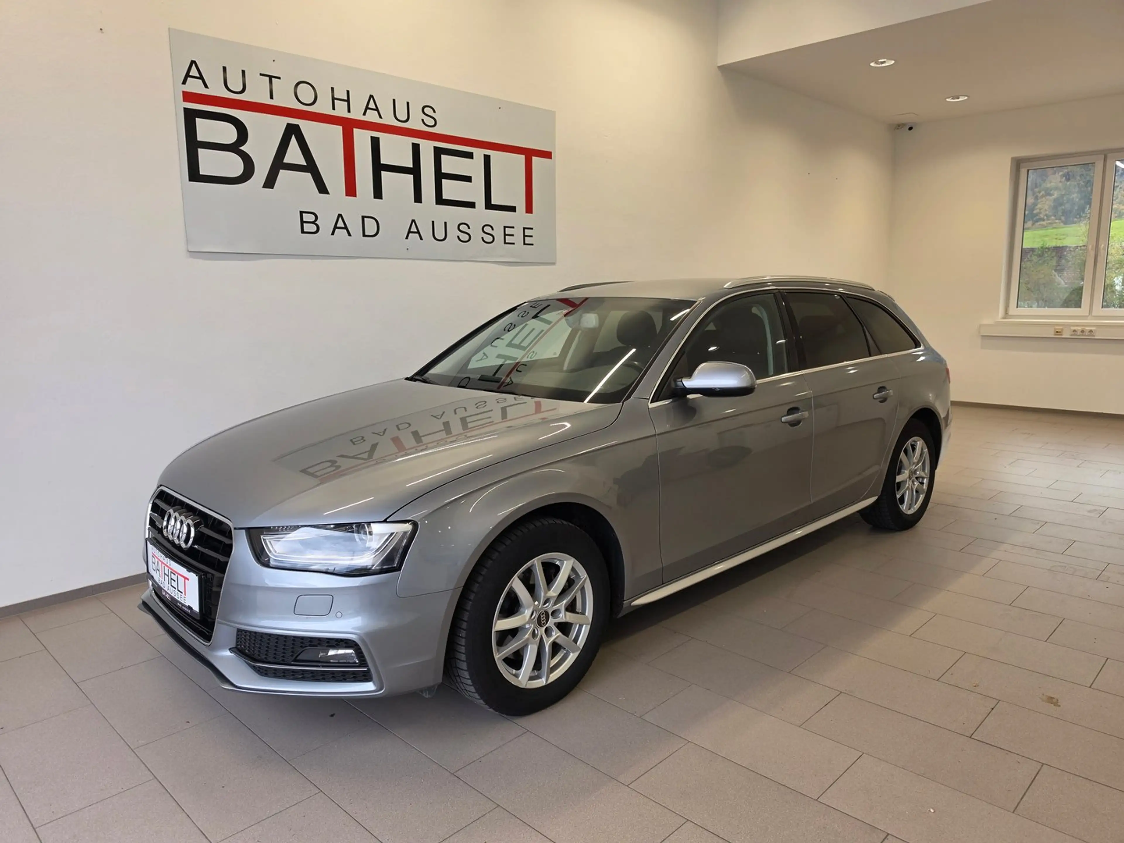 Audi A4 2.0 TDI quattro intense