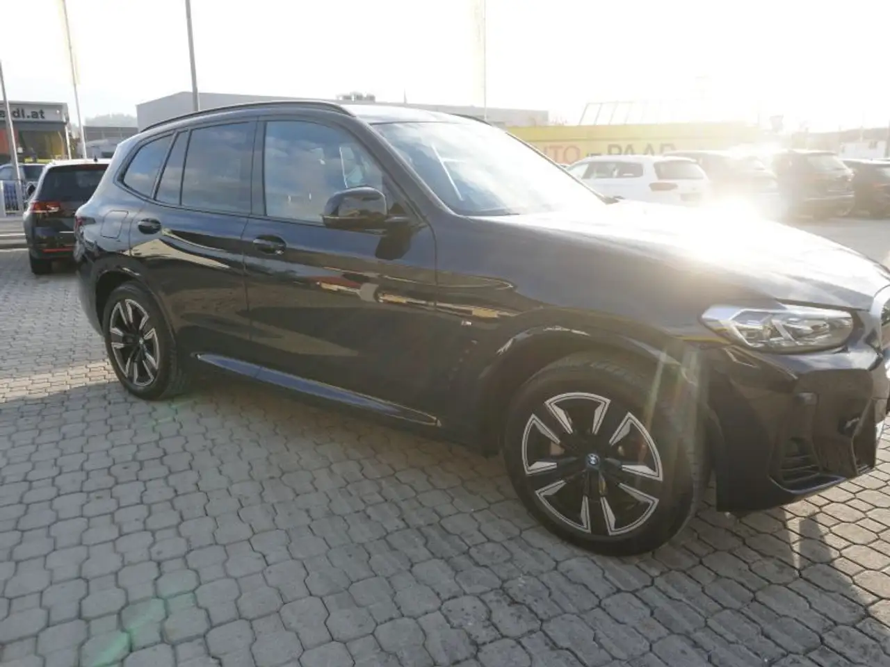 BMW iX3 M-Sport Aut. *TOPAUSSTATTUNG*, миниатюра 3