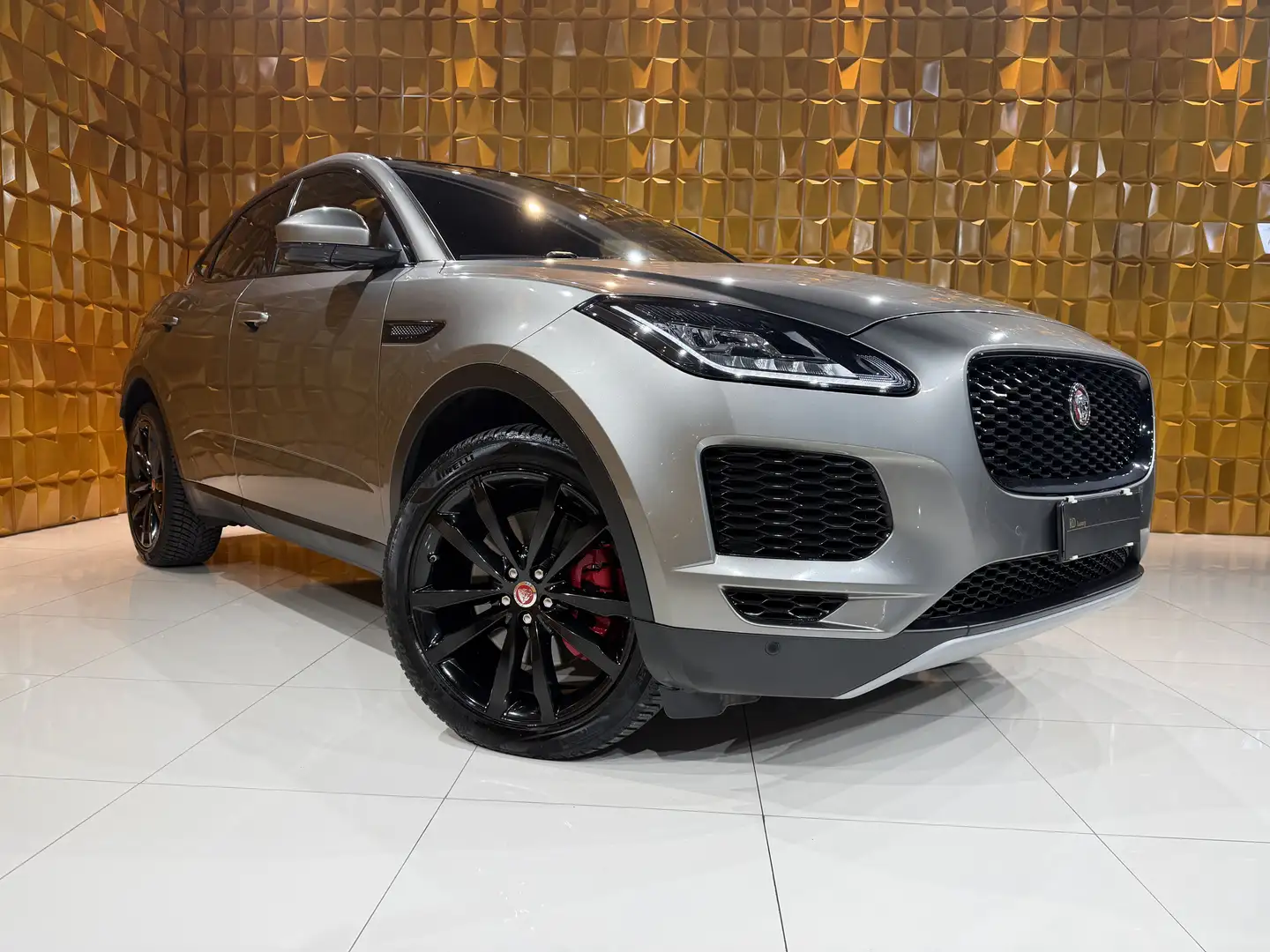 Jaguar E-Pace 2.0d awd 150cv auto iva esposta R20 Gris - 1