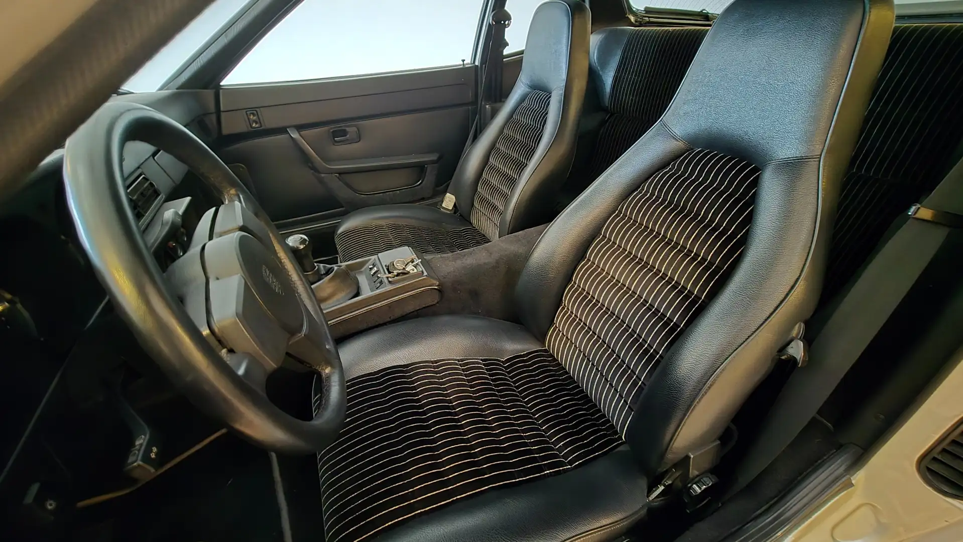 Porsche 924 924 2.0 Grau - 2