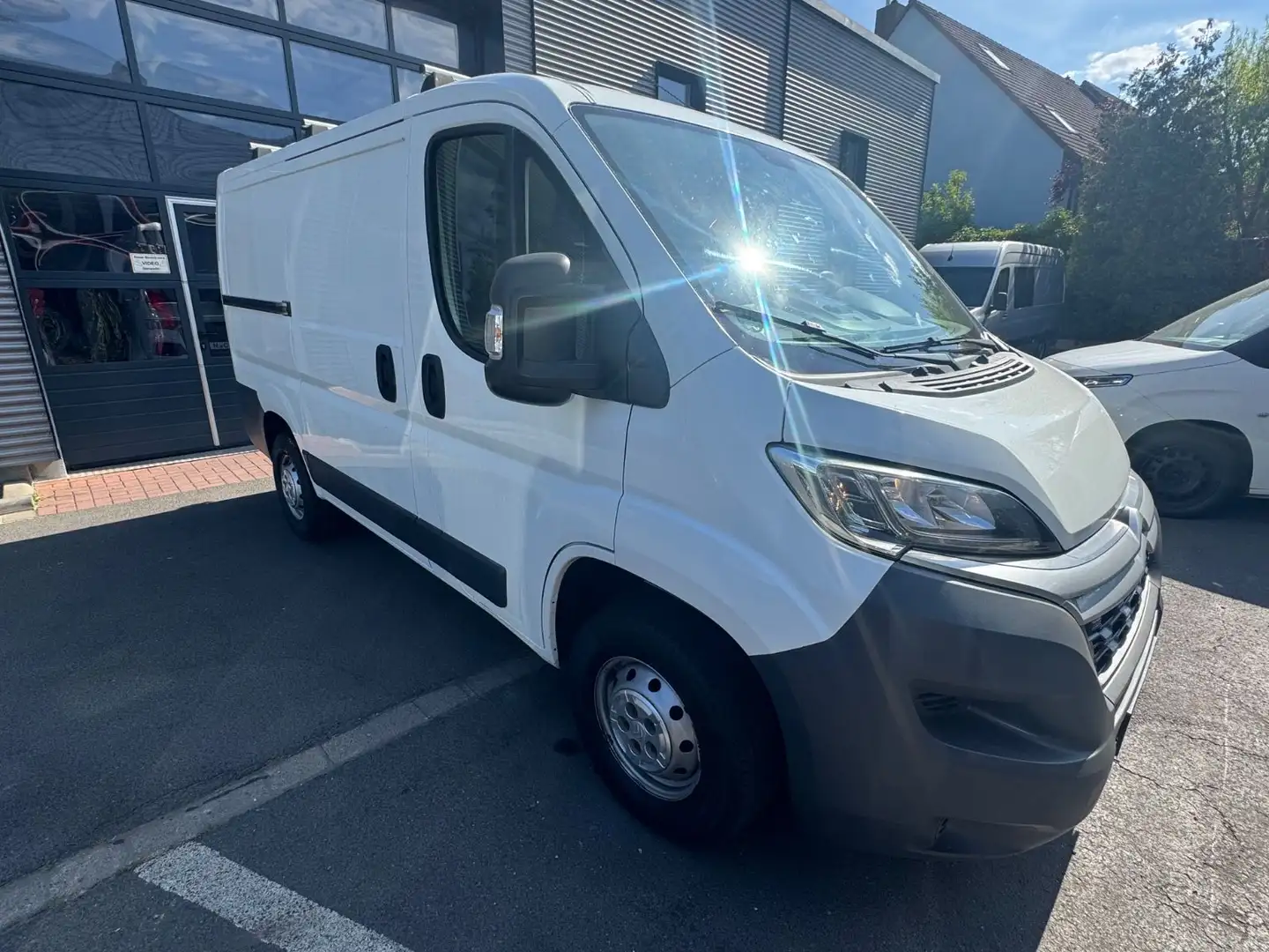 Citroen Jumper Kasten 30 L1H1 Profi BlueHDi 130*KLIMA Bílá - 1