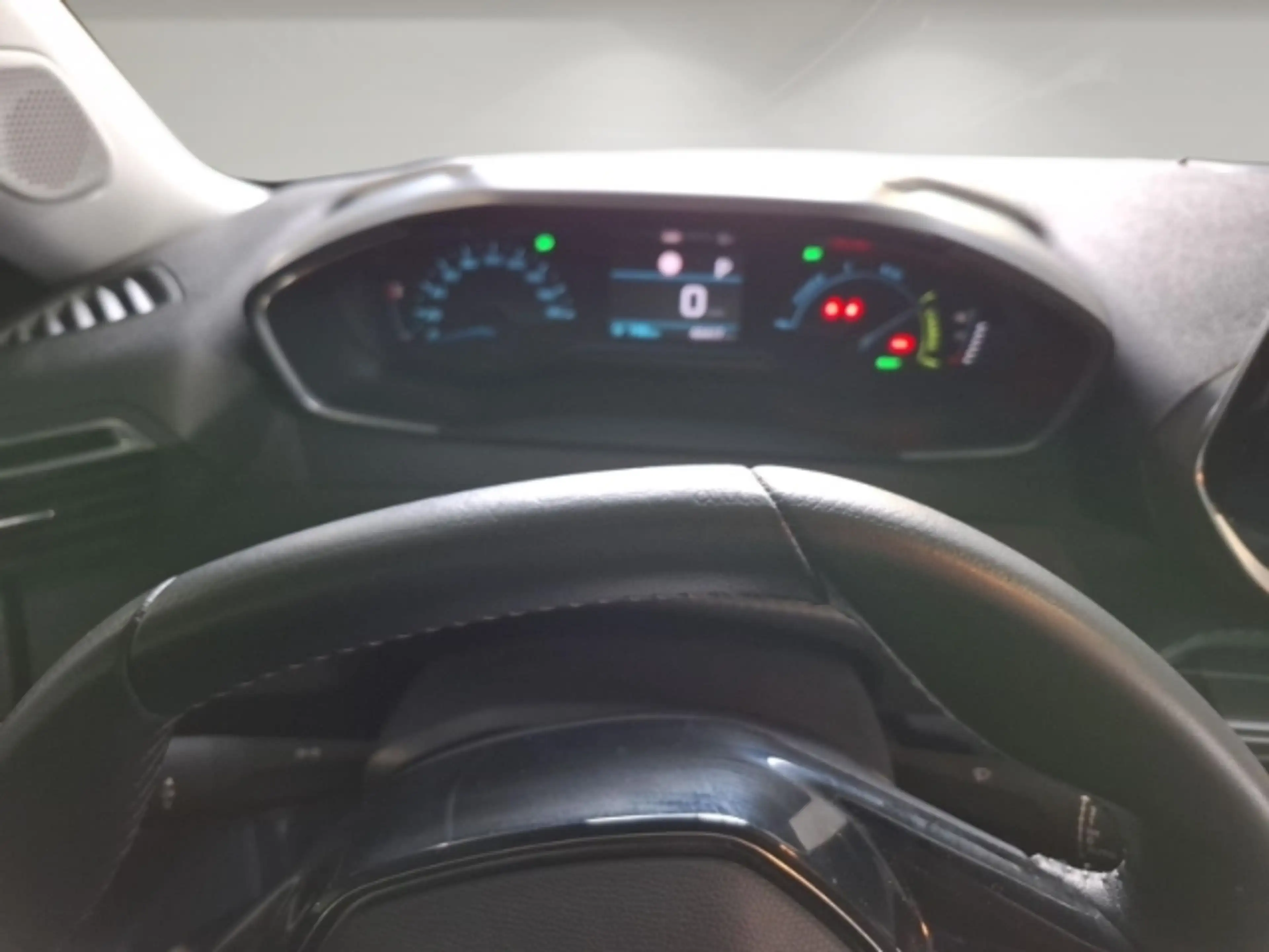 Peugeot 2008 Active Pack 50 kWh/Wärmepumpe/Sitzheizung/AppleCar — photo 8