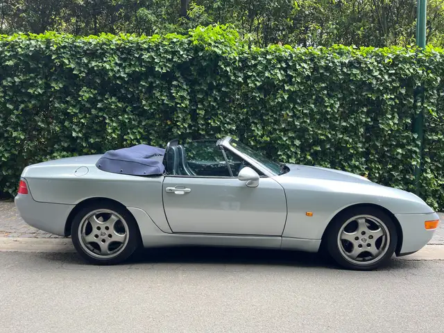 Porsche 968 Cabrio - Manual