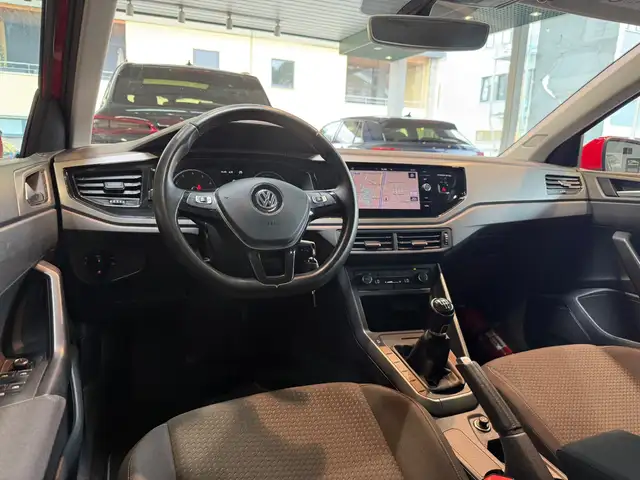 Volkswagen Polo view 9