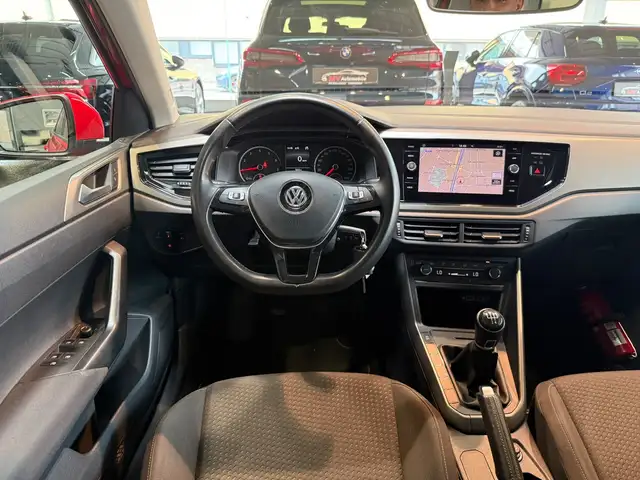 Volkswagen Polo view 10