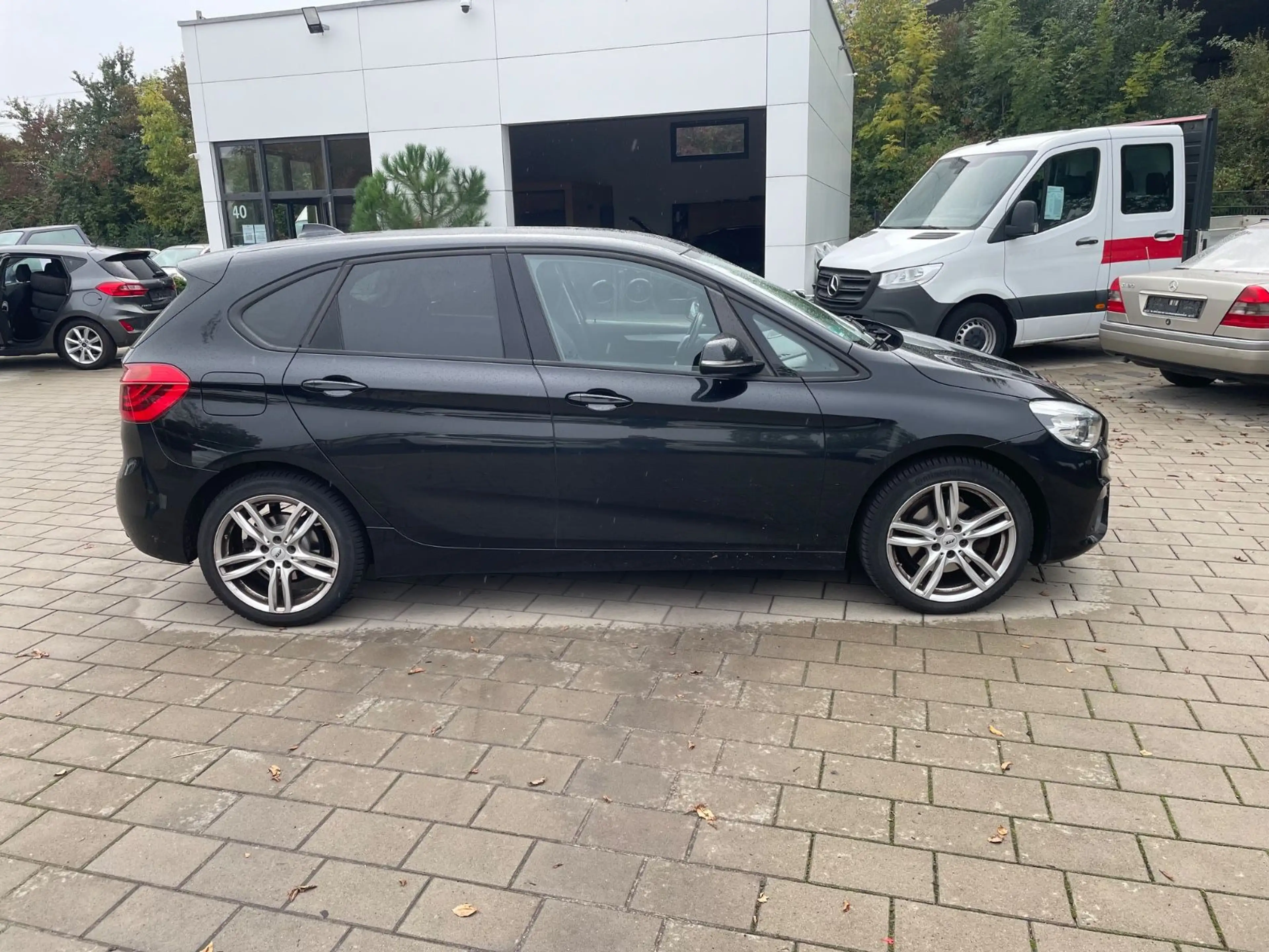 BMW 220 Active Tourer 220d Advantage Aut. Navi — photo 4