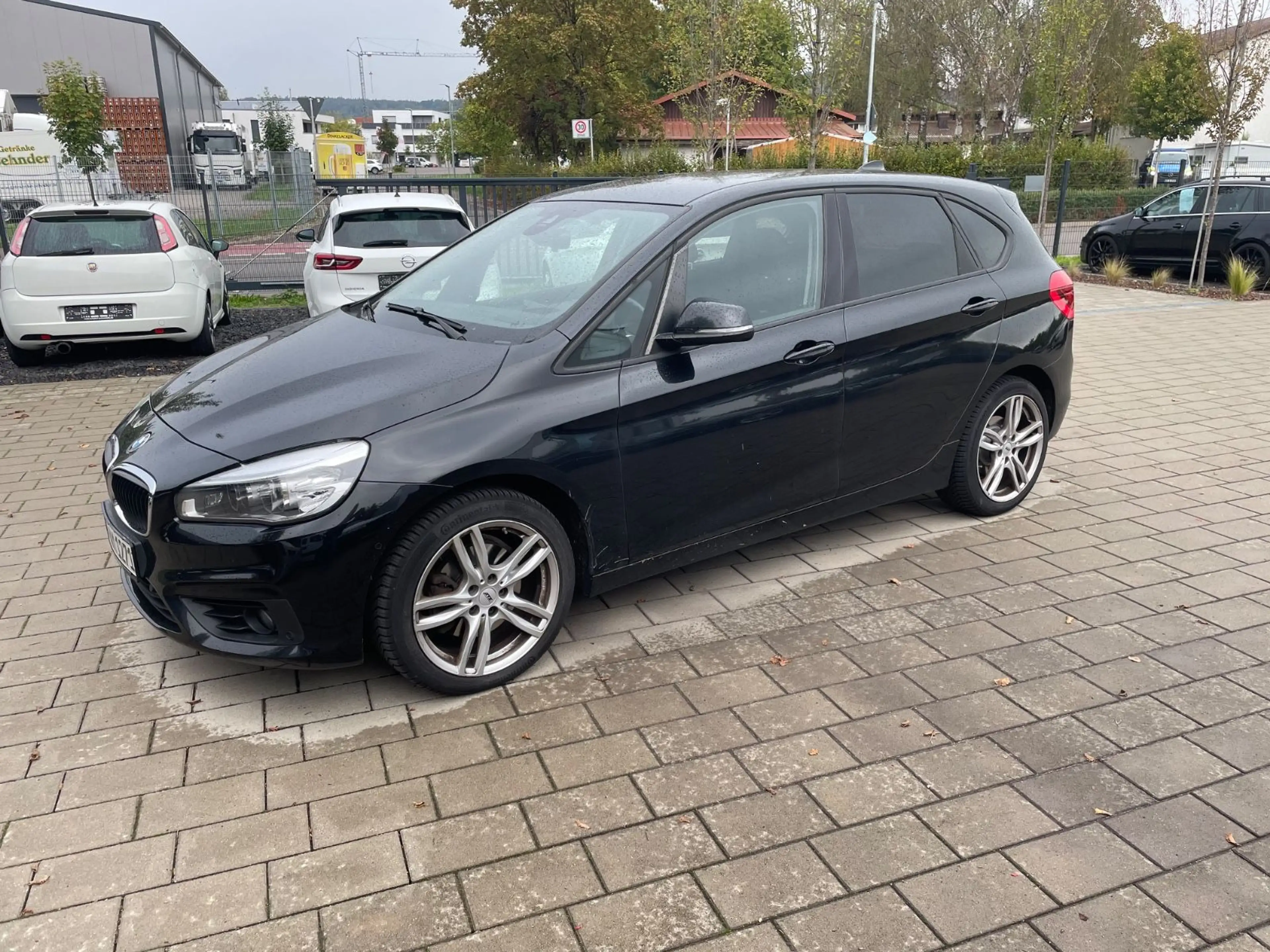 BMW 220 Active Tourer 220d Advantage Aut. Navi