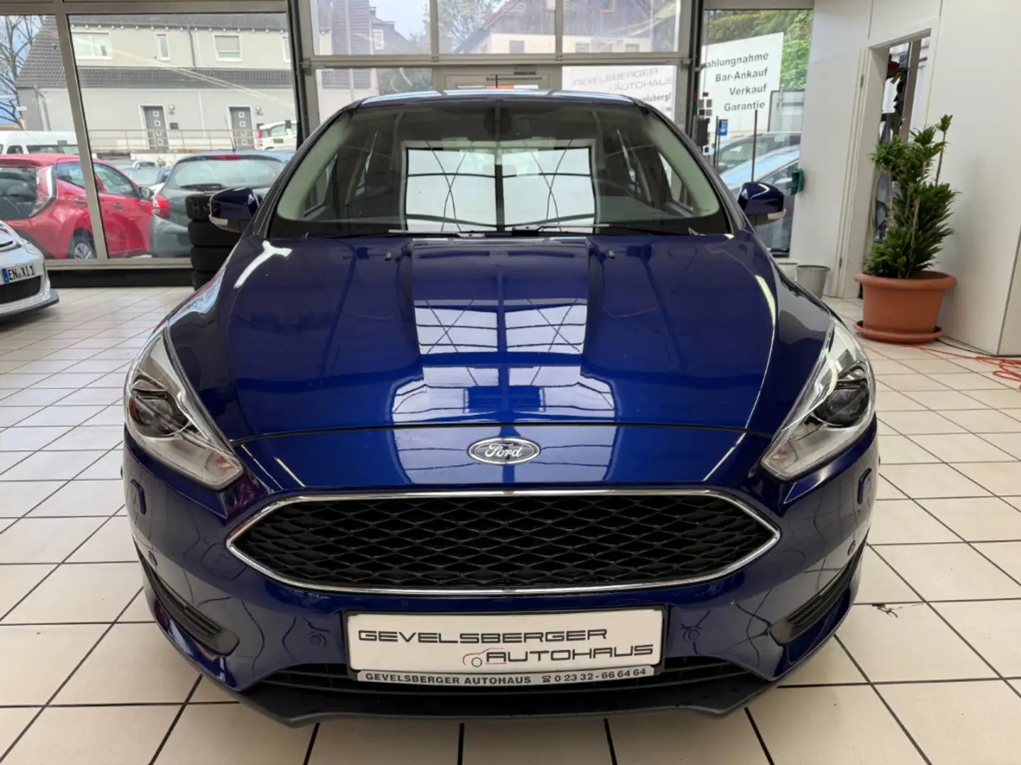 Ford Focus Navigation Sitzheizung AHK aus 1. Hand Bleu - 2