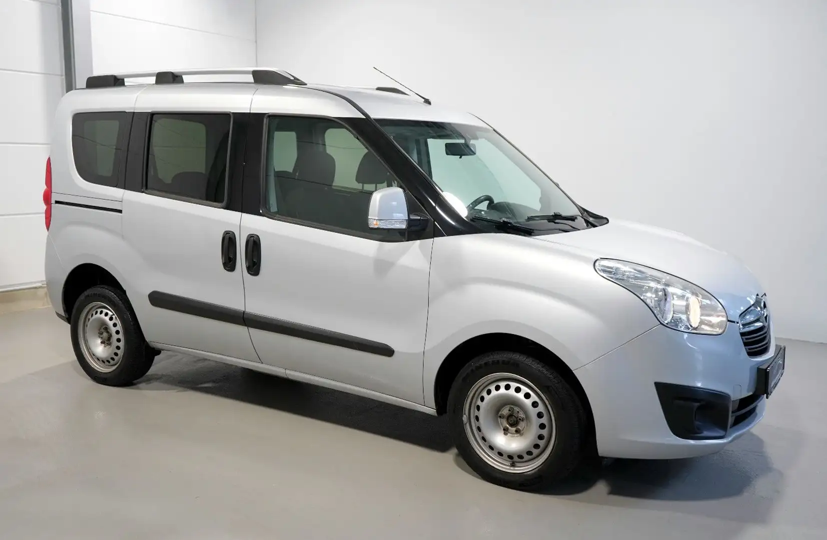 Opel Combo D 1.6 CDTI Edition L1H1 *TEMPOMAT*PDC* Silver - 1