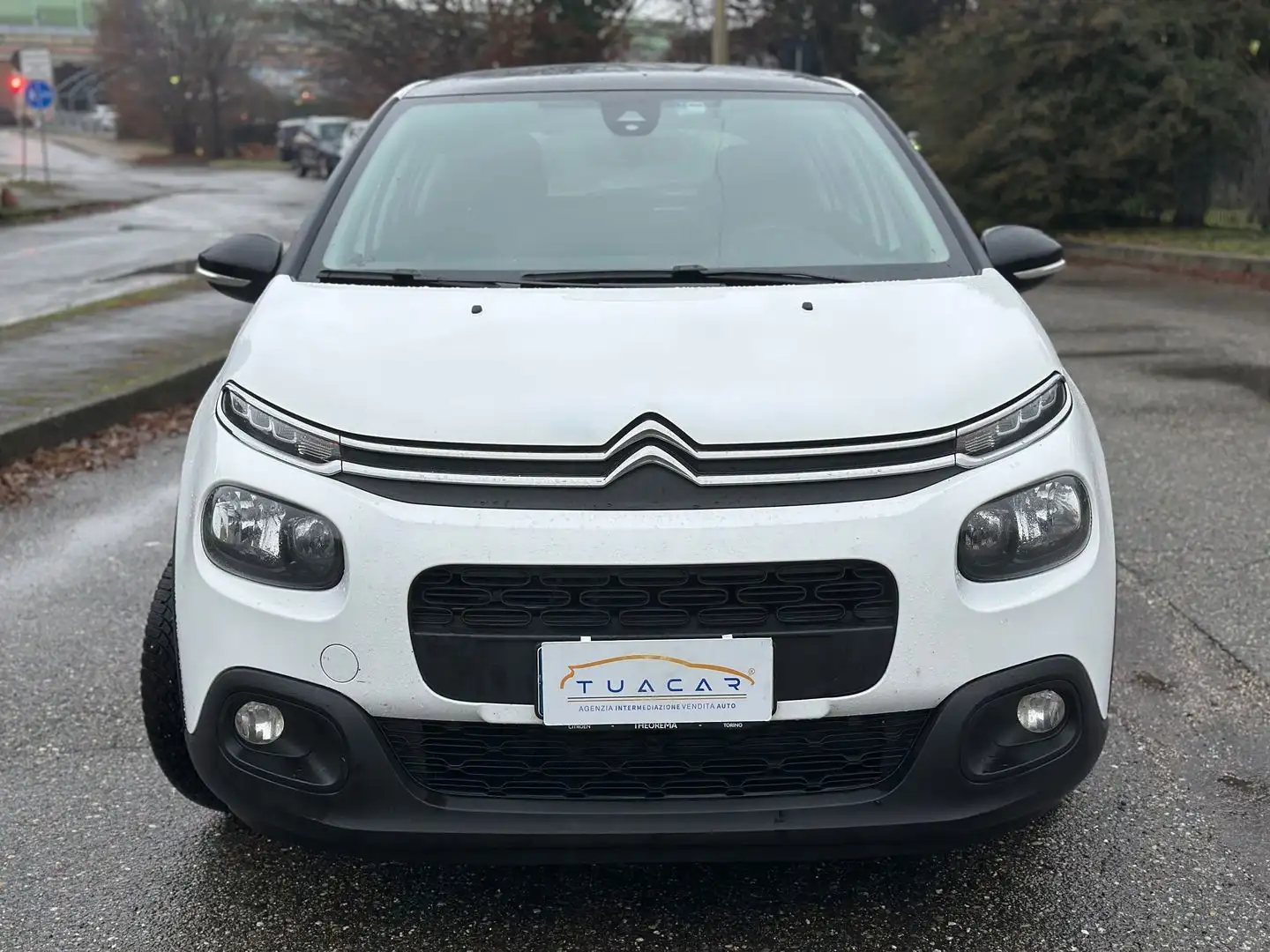 Citroen C3 Feel 1.2 PureTech 82 Weiß - 2