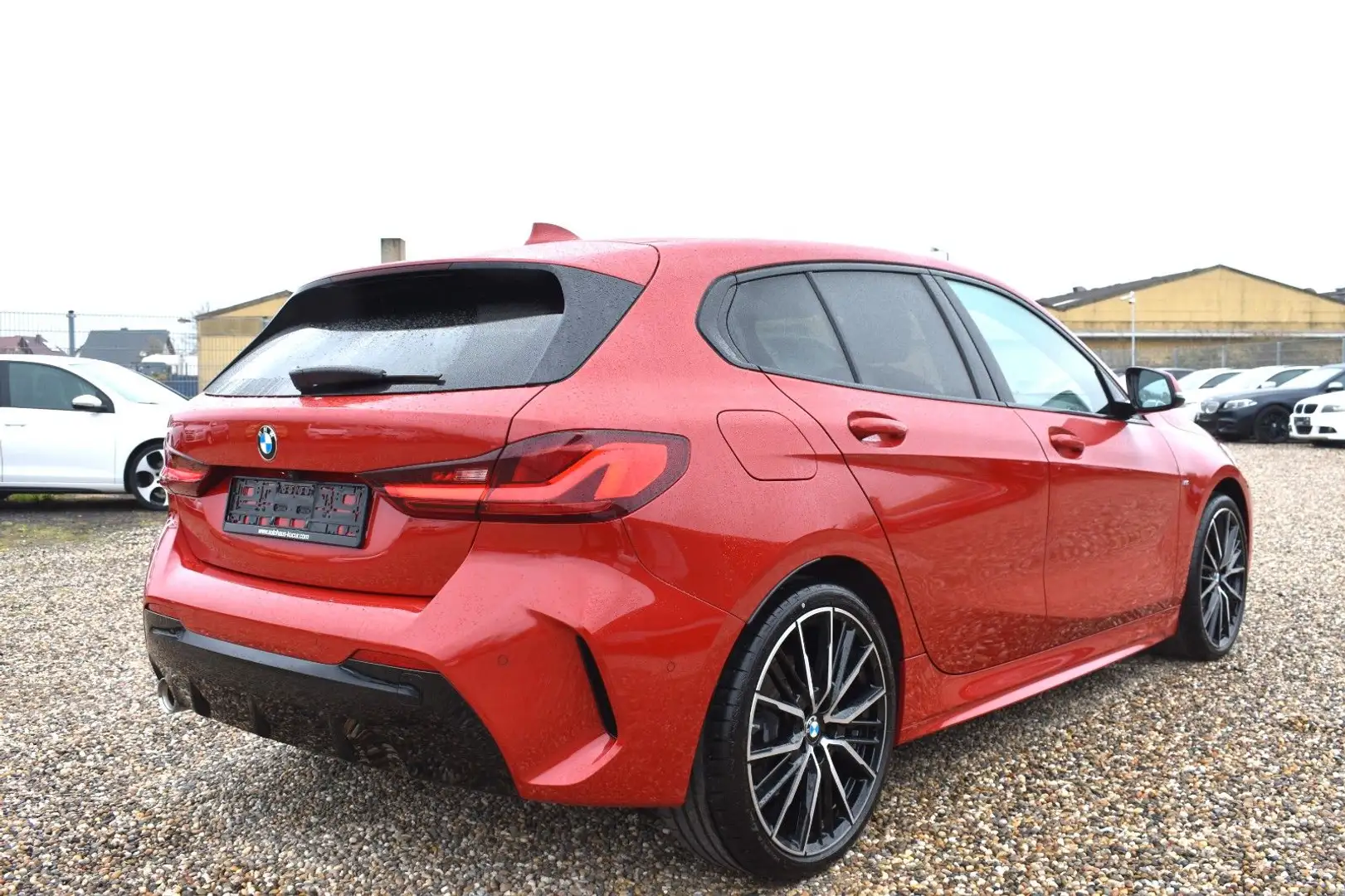 BMW 118 i Lim. M Sport 19 Zoll Lenkrad Apple Android Rouge - 2