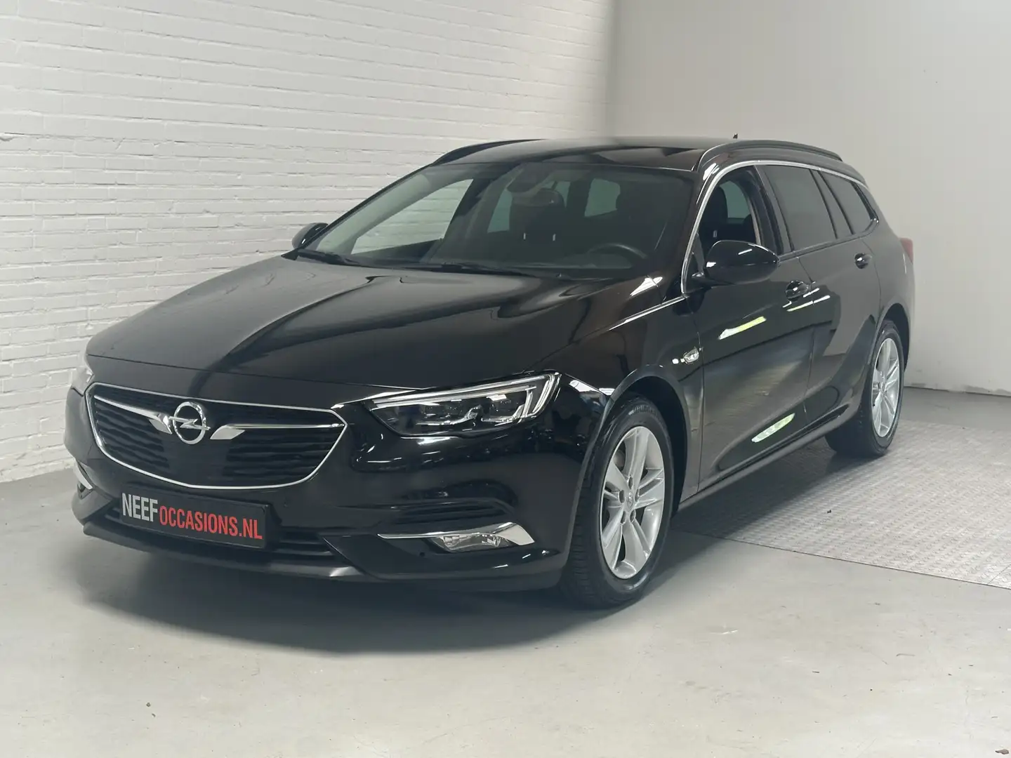 Opel Insignia Sports Tourer 2.0 CDTI Business Executive CLIMA / Schwarz - 1