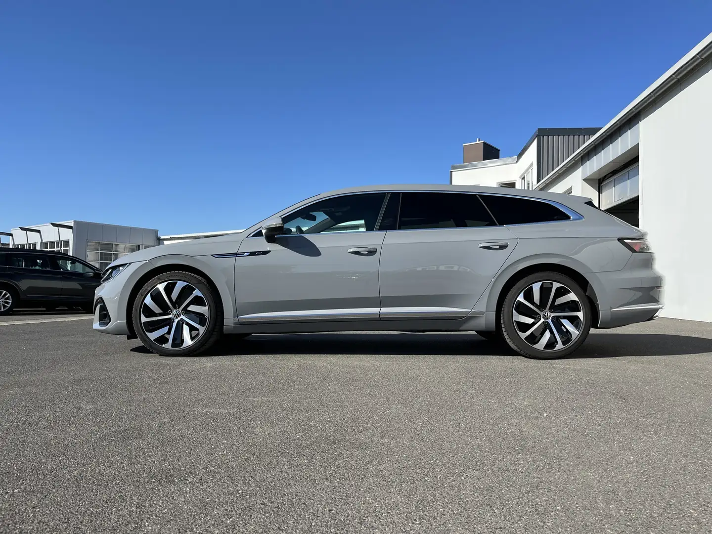 Volkswagen Arteon 2.0 TSI DSG Shooting Brake R-Line 188€ m.20% Anz Grau - 2