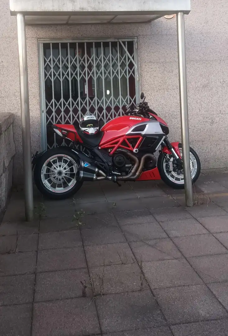Ducati Diavel Ducati DIAVEL RED STRIPE CORSE....ORIGINAL!! Rojo - 2