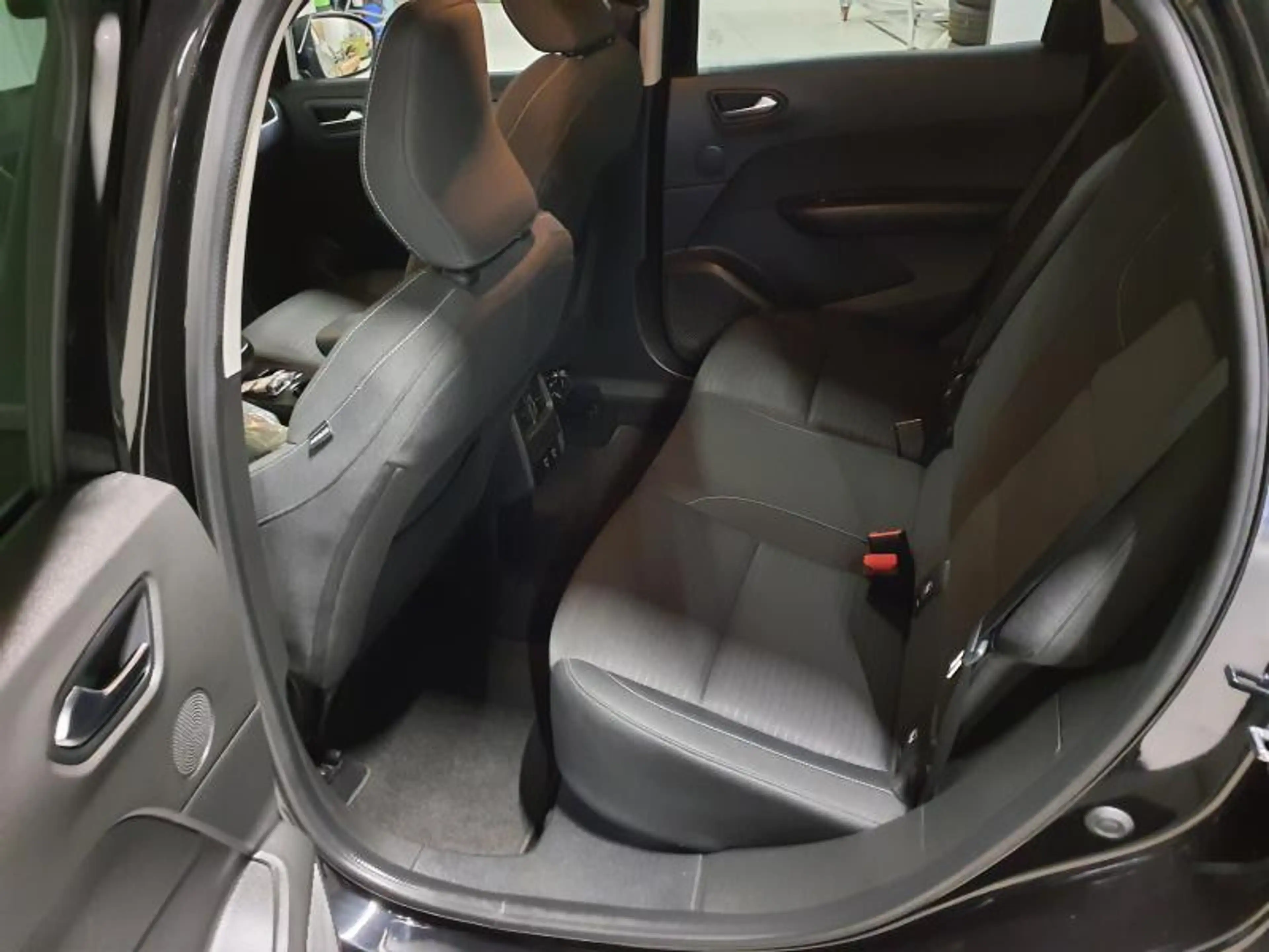 Renault Arkana Evolution — photo 12