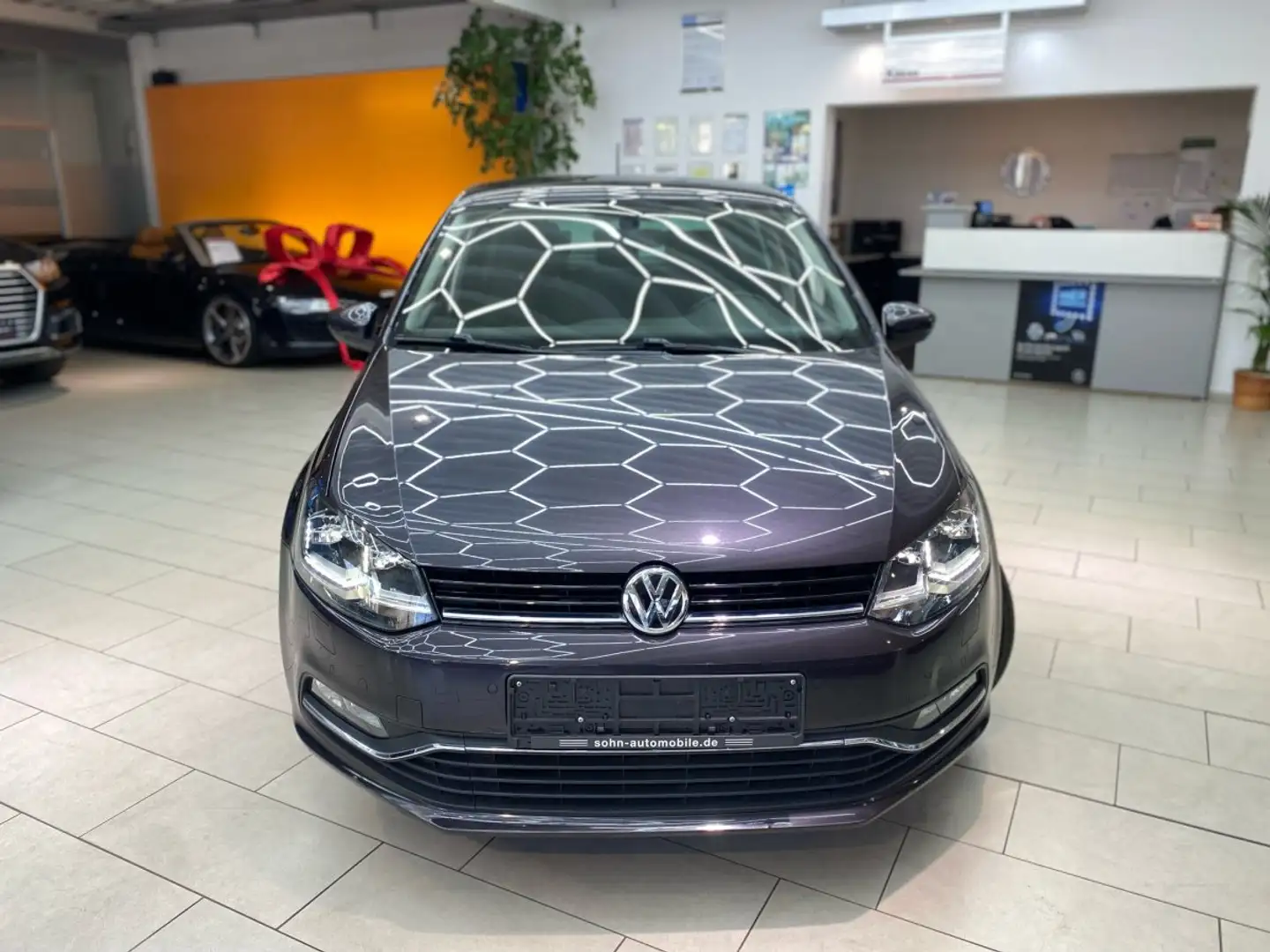 Volkswagen Polo Allstar Automatik Klima PDC v+h SHZ AHK Service un Gris - 2