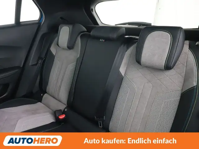 Peugeot e-2008 view 14