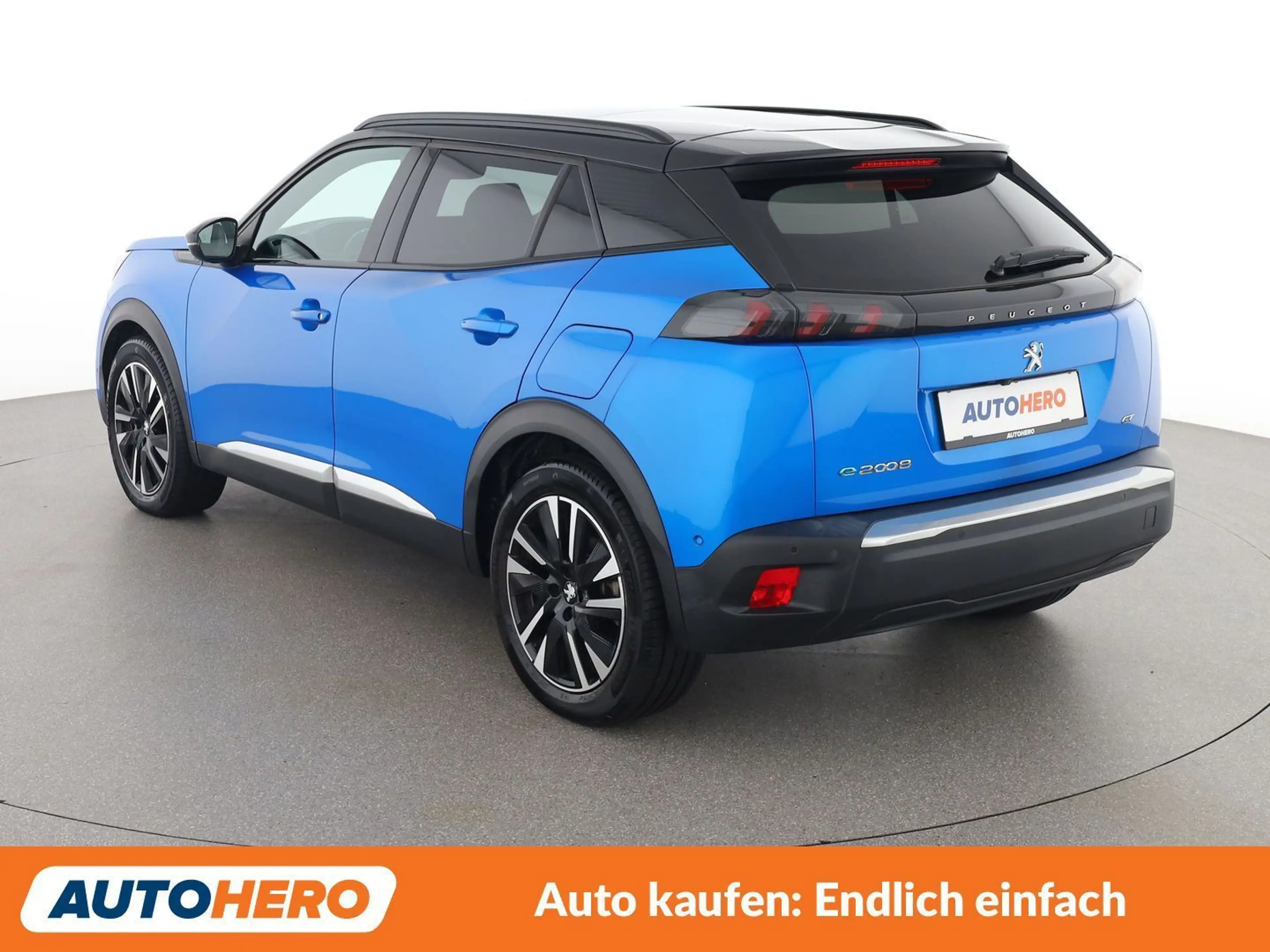 Peugeot e-2008 electric drive 100 kW e GT — photo 4