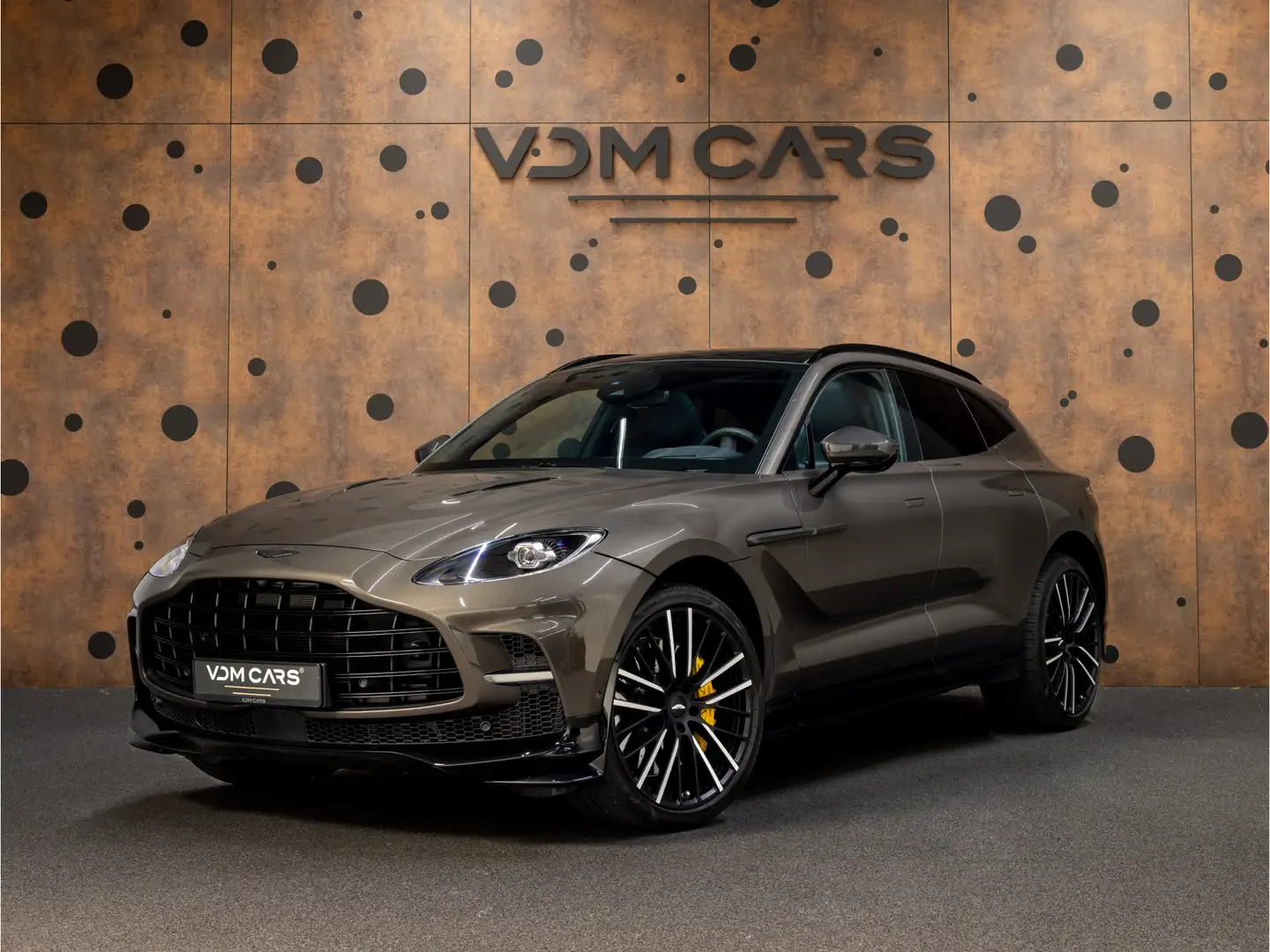 Aston Martin DBX 4.0 V8 707 | Carbon | Keramisch | 360° | Stoelvent Grijs - 1