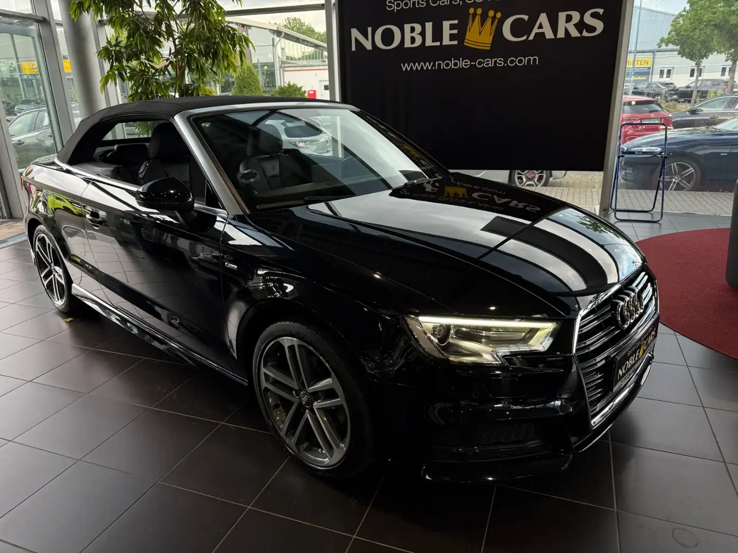 Audi A3 Cabriolet 35 TFSI S-Line Competition NAVI Schwarz - 1