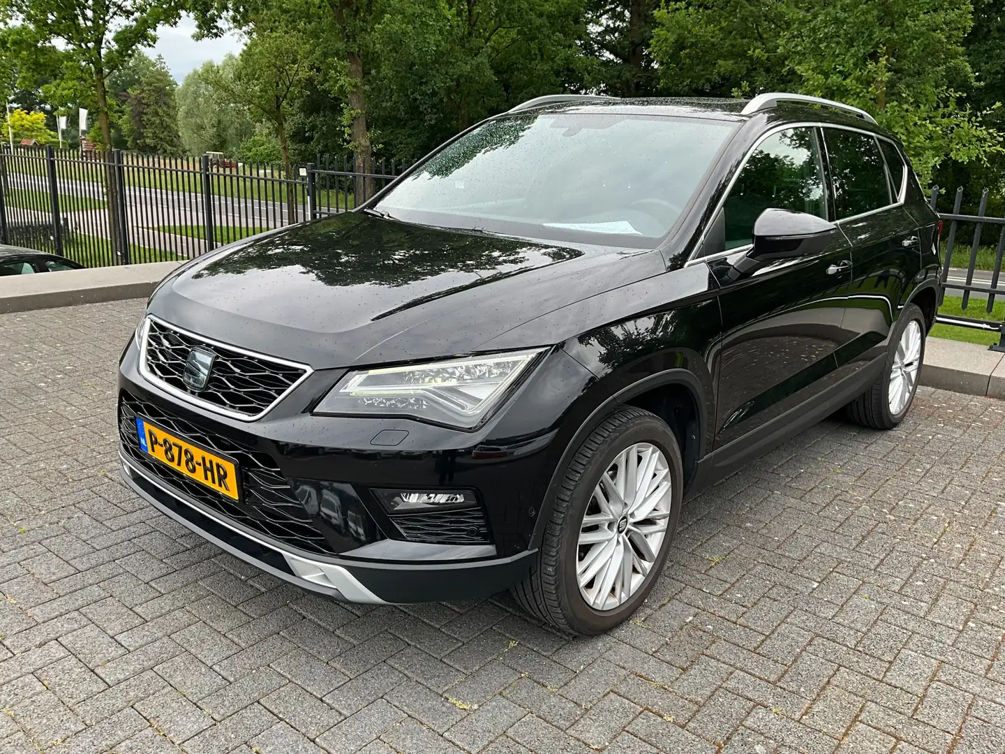SEAT Ateca 1.5 TSi Xcellence Business Intense Blauw - 2