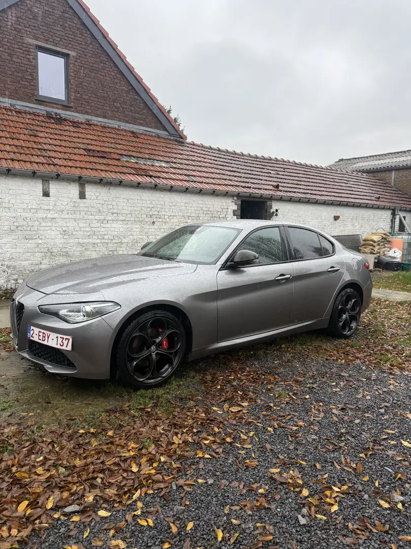 Alfa Romeo Giulia Giulia 2.0 T Super Gris - 2