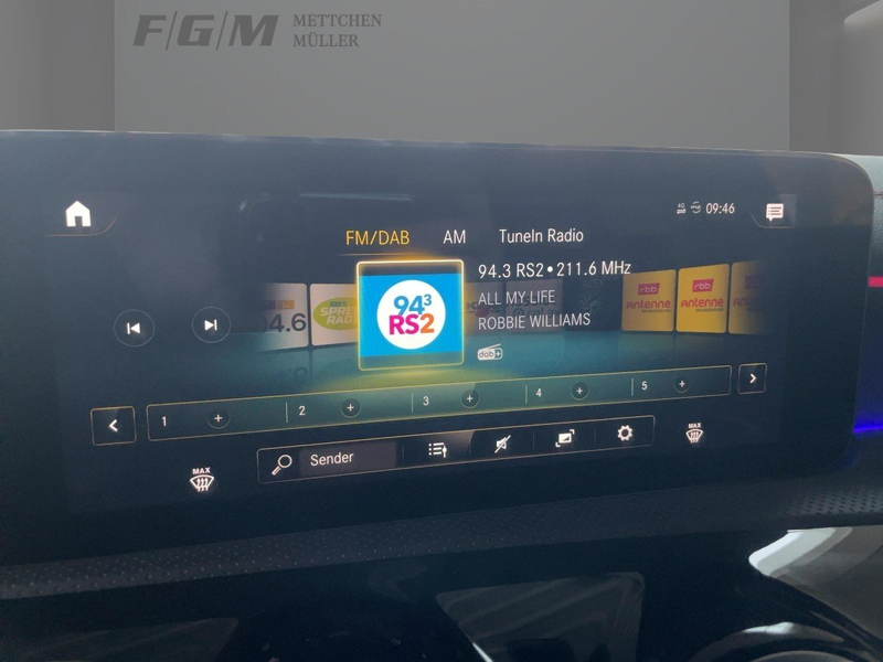 Mercedes-Benz CLA 35 AMG CLA 35 AMG SB Pano/Multibeam/RKamera/Soundsystem — photo 11