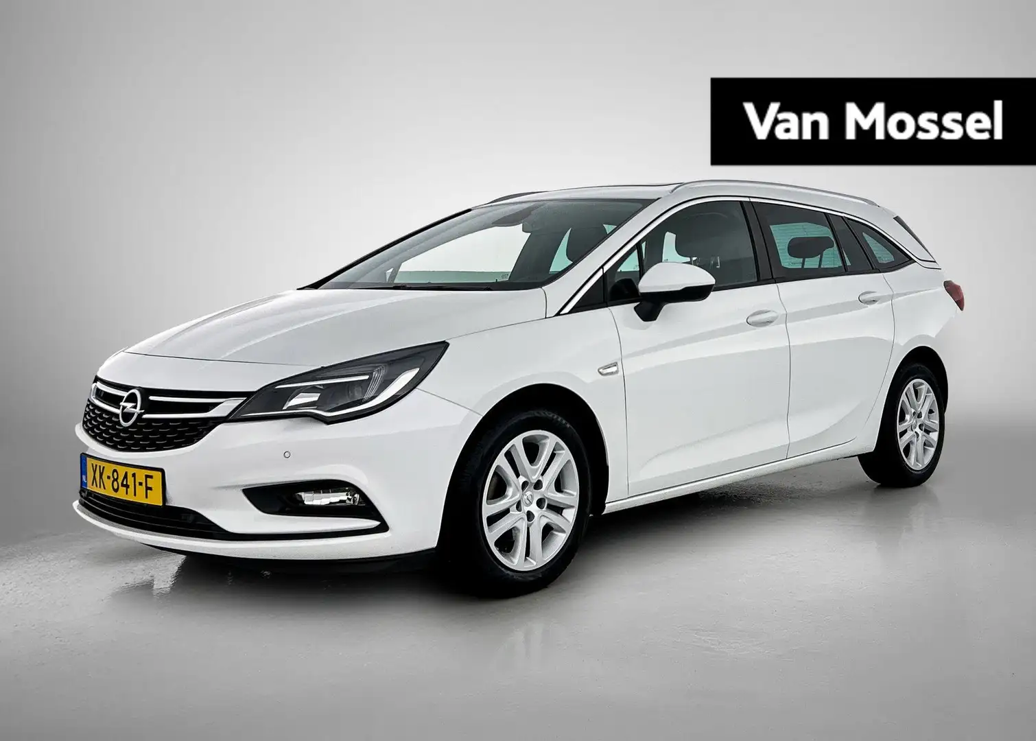 Opel Astra Sports Tourer 1.0 Online Edition | 105pk | Schuif/ Wit - 1