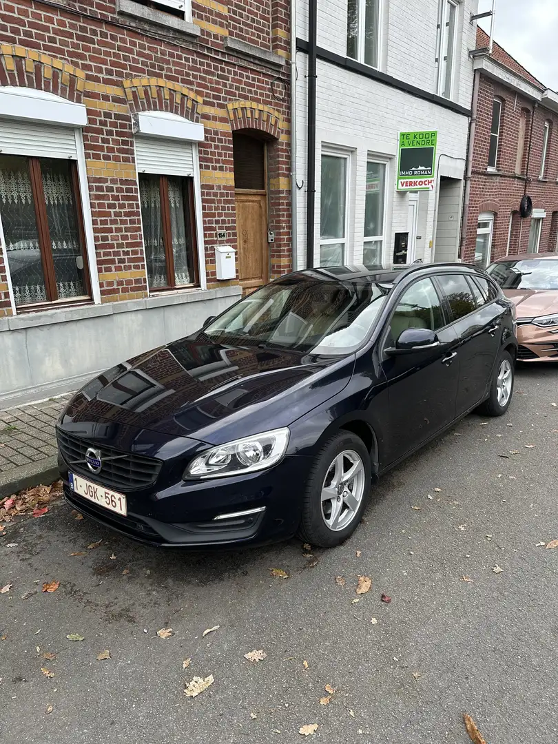 Volvo V60 D2 Summum - 1