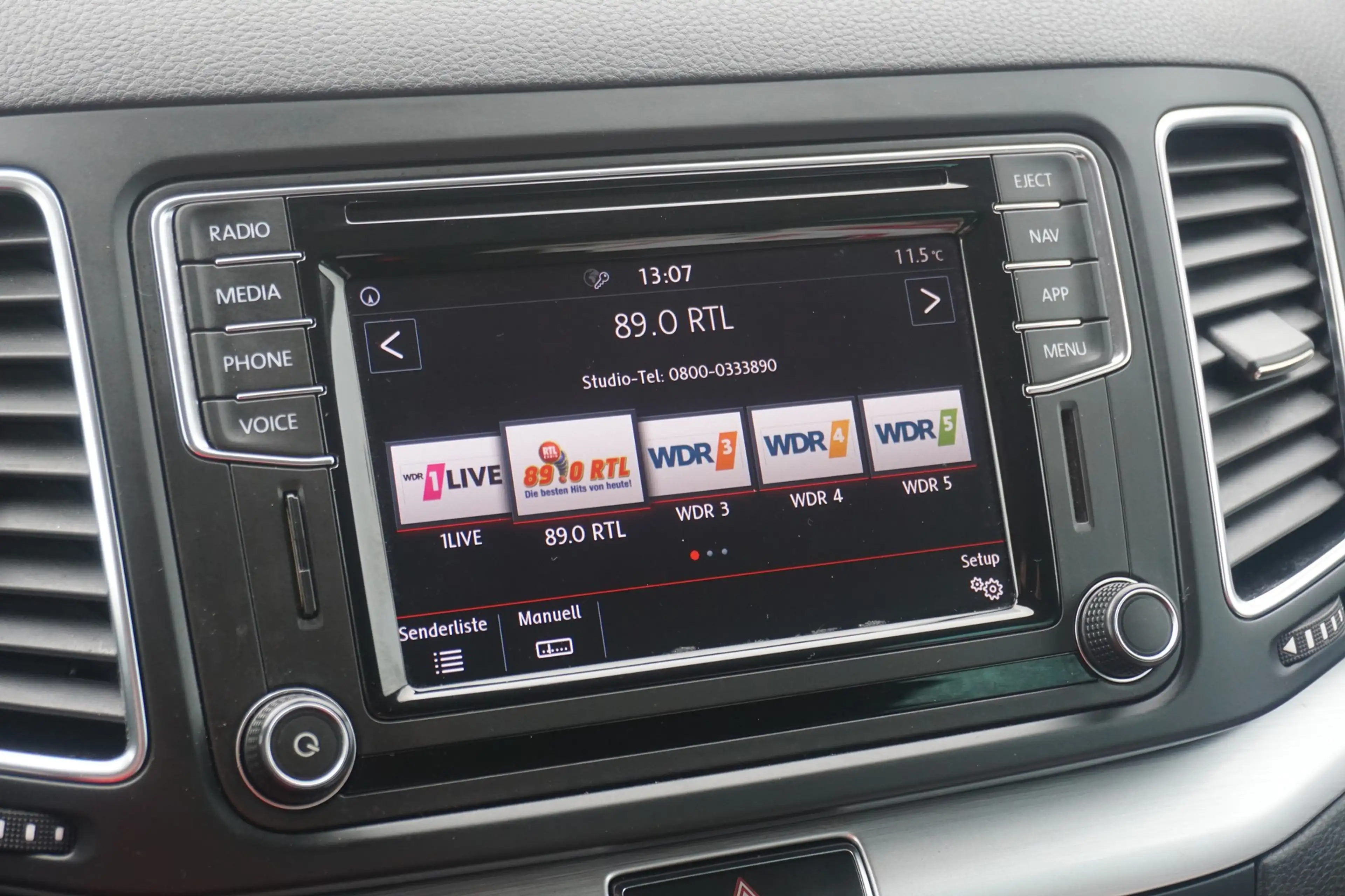 Volkswagen Sharan 1.4 16V TSI Trendline Navi 7-Sitzer AHK — photo 13