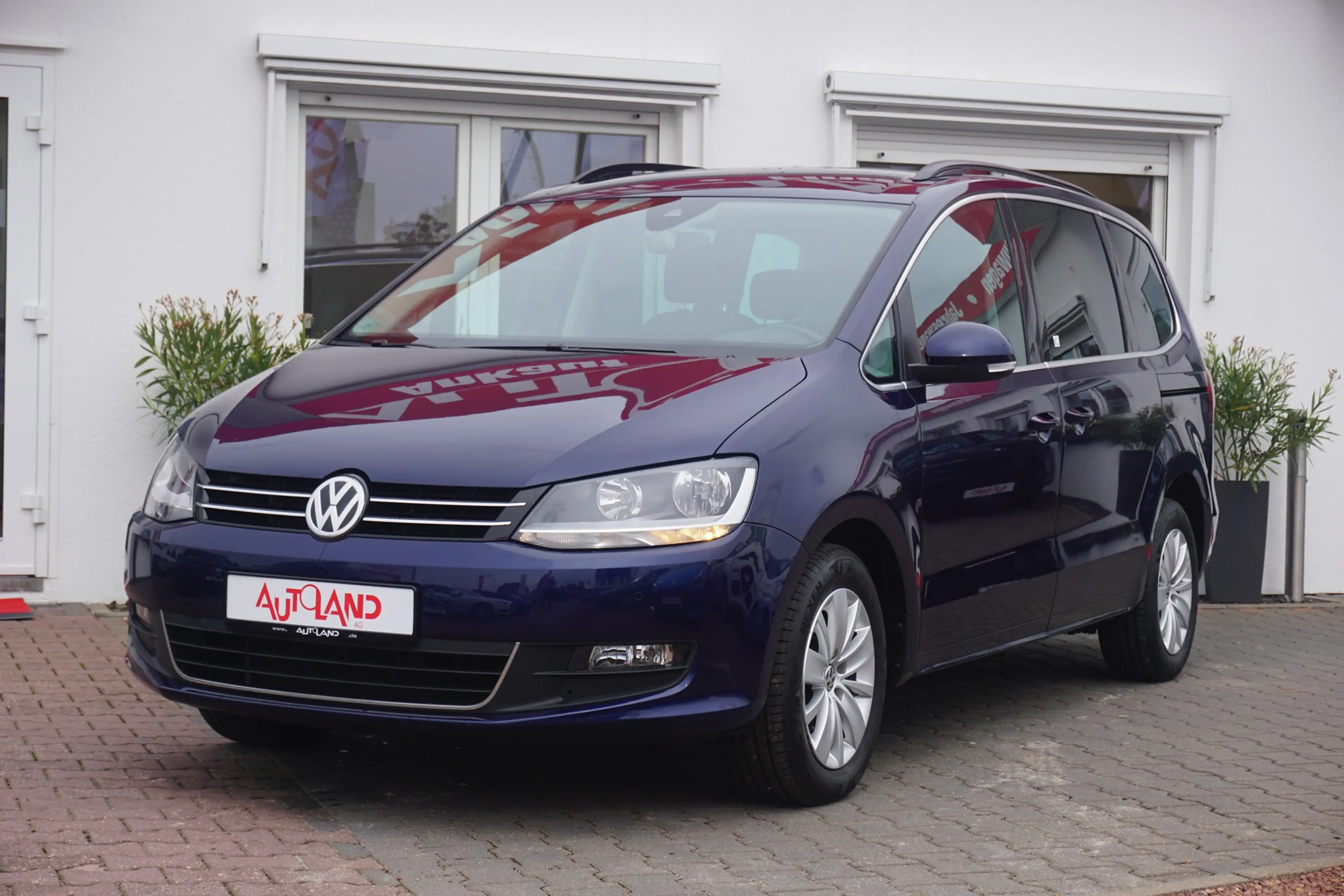 Volkswagen Sharan 1.4 16V TSI Trendline Navi 7-Sitzer AHK — photo 2