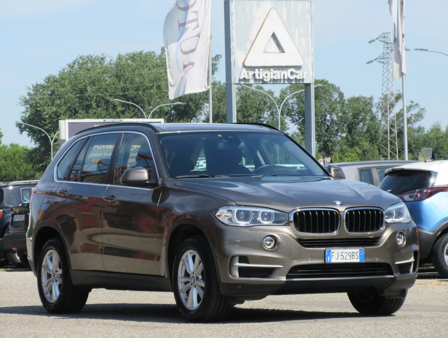 BMW X5 xdrive25d Business 231cv auto Beige - 2