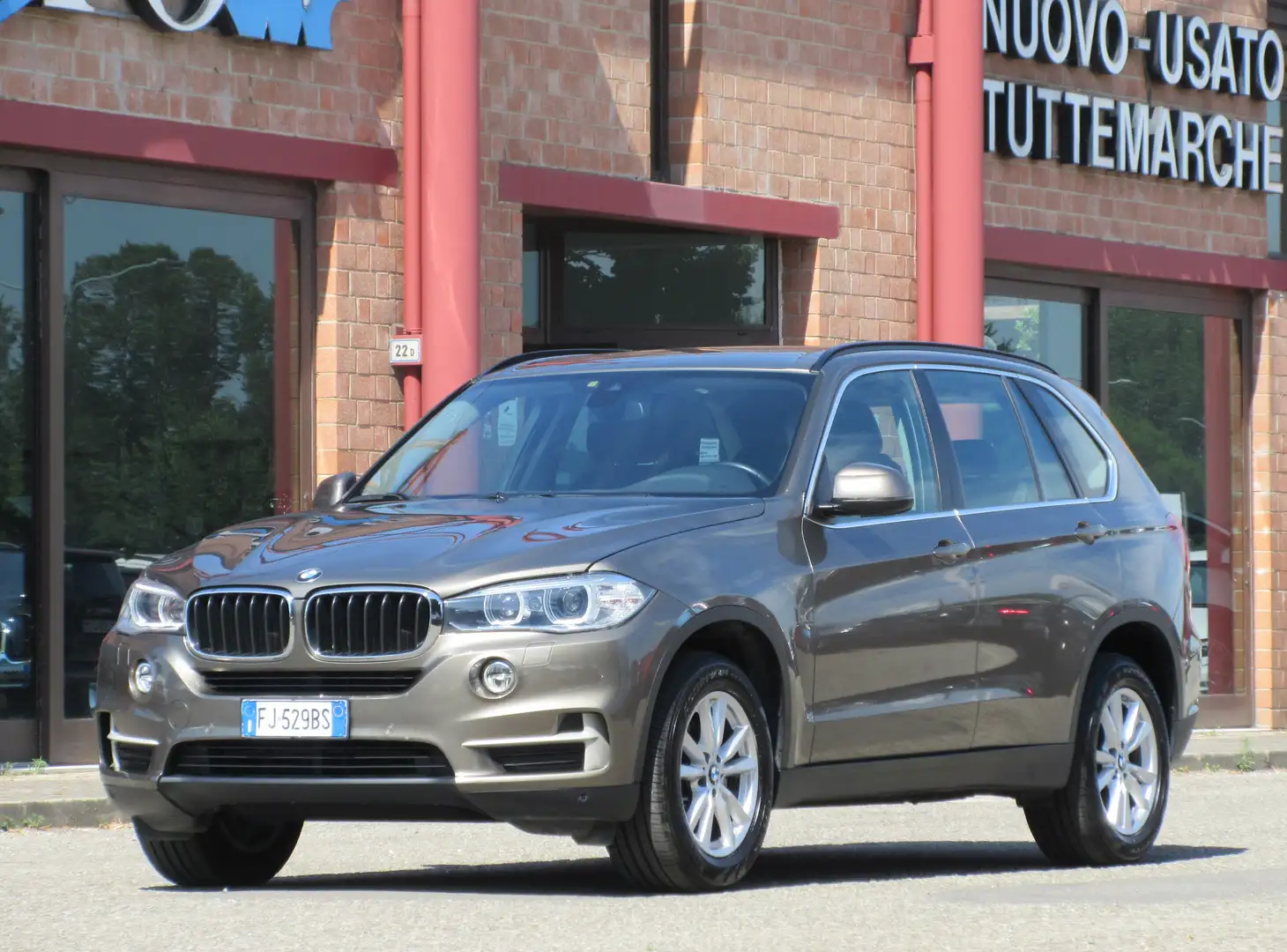 BMW X5 xdrive25d Business 231cv auto Beige - 1