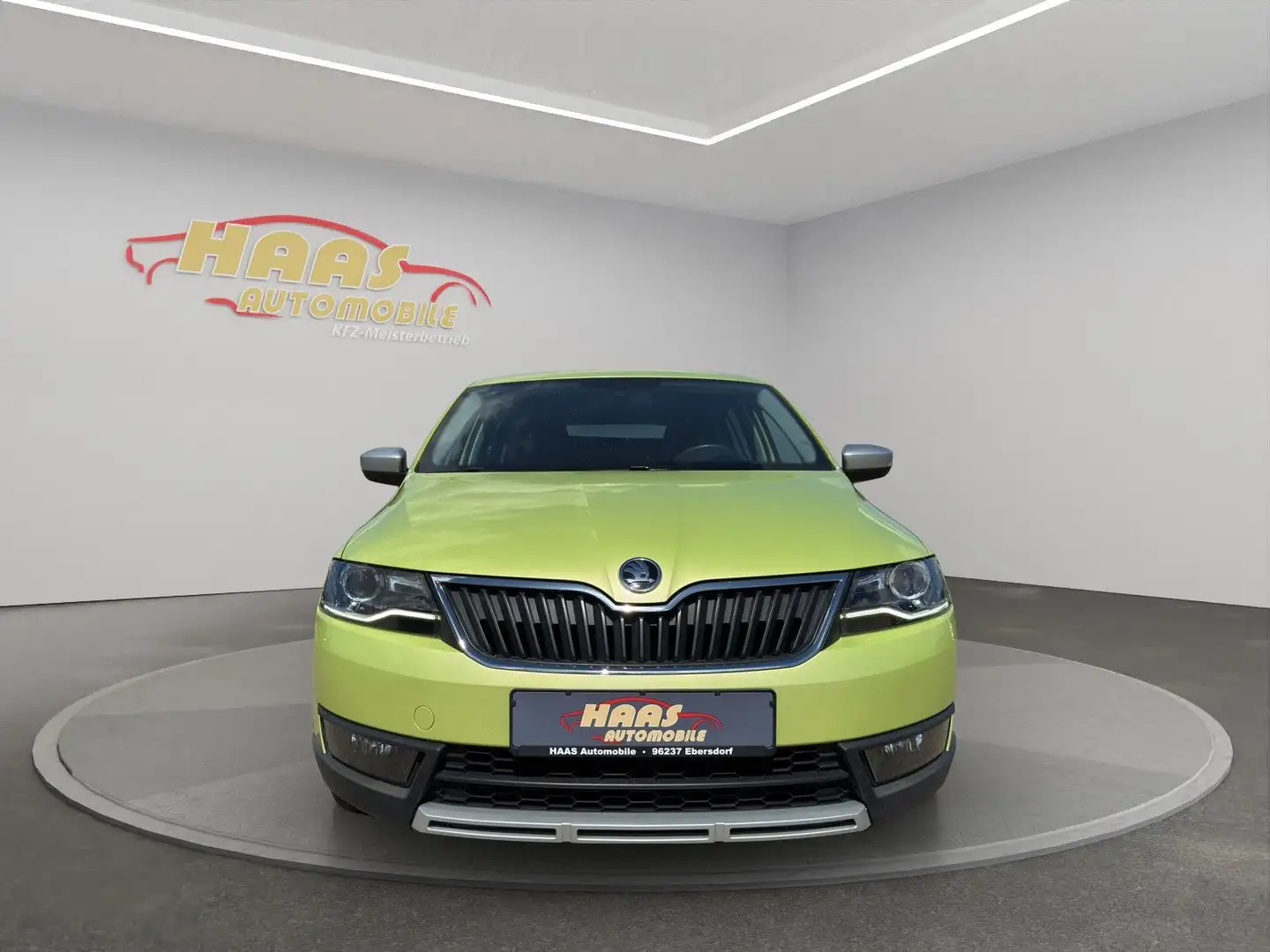 Skoda Rapid/Spaceback Spaceback Style*Navigation*Xenon* Zelená - 2