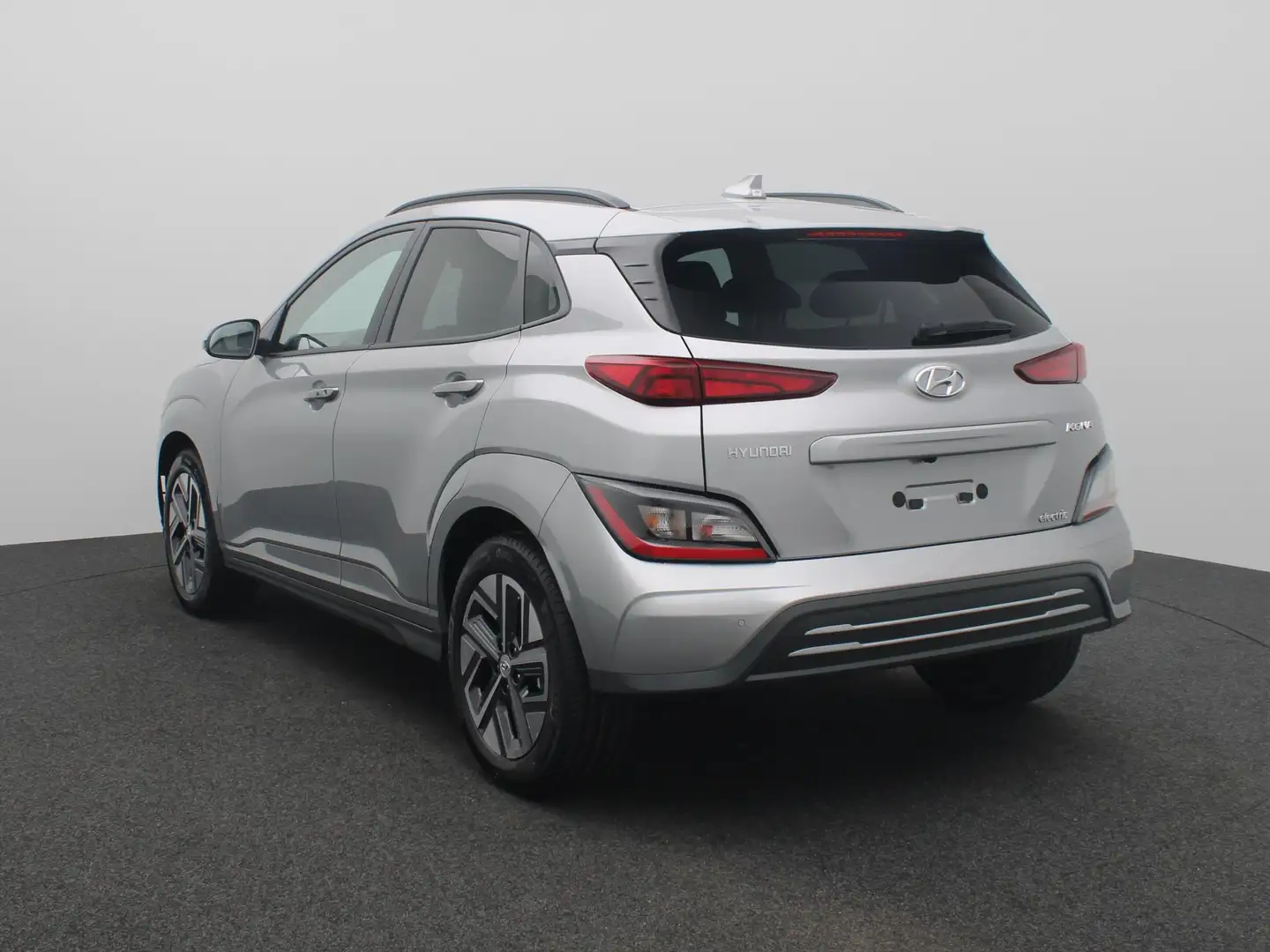 Hyundai KONA EV Pure 64 kWh | DAB | Digital Display | Achteruit Grau - 2