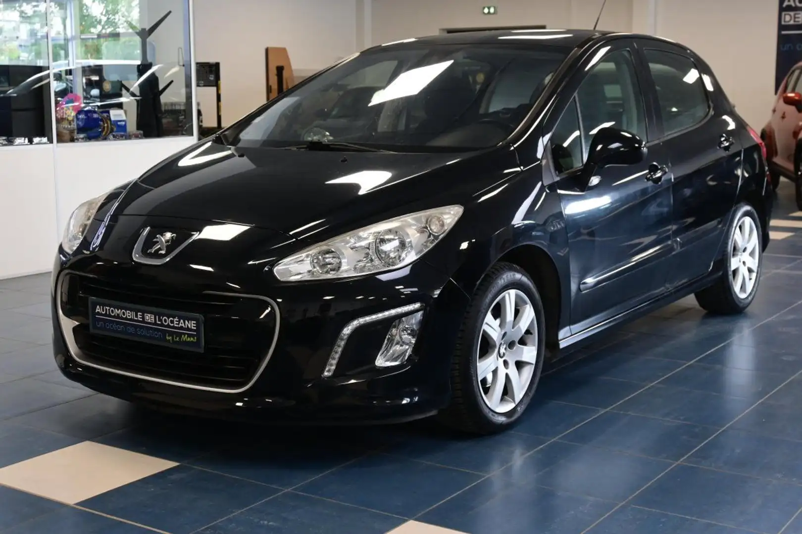 Peugeot 308 1.6 e-HDi 112ch FAP Allure Noir - 1