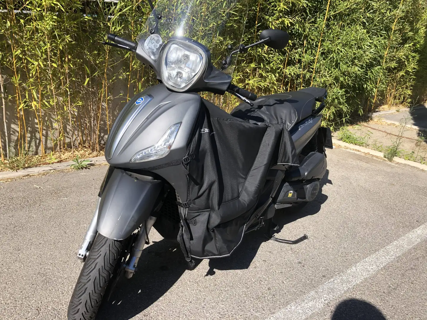 Piaggio Beverly 300 Gris - 1