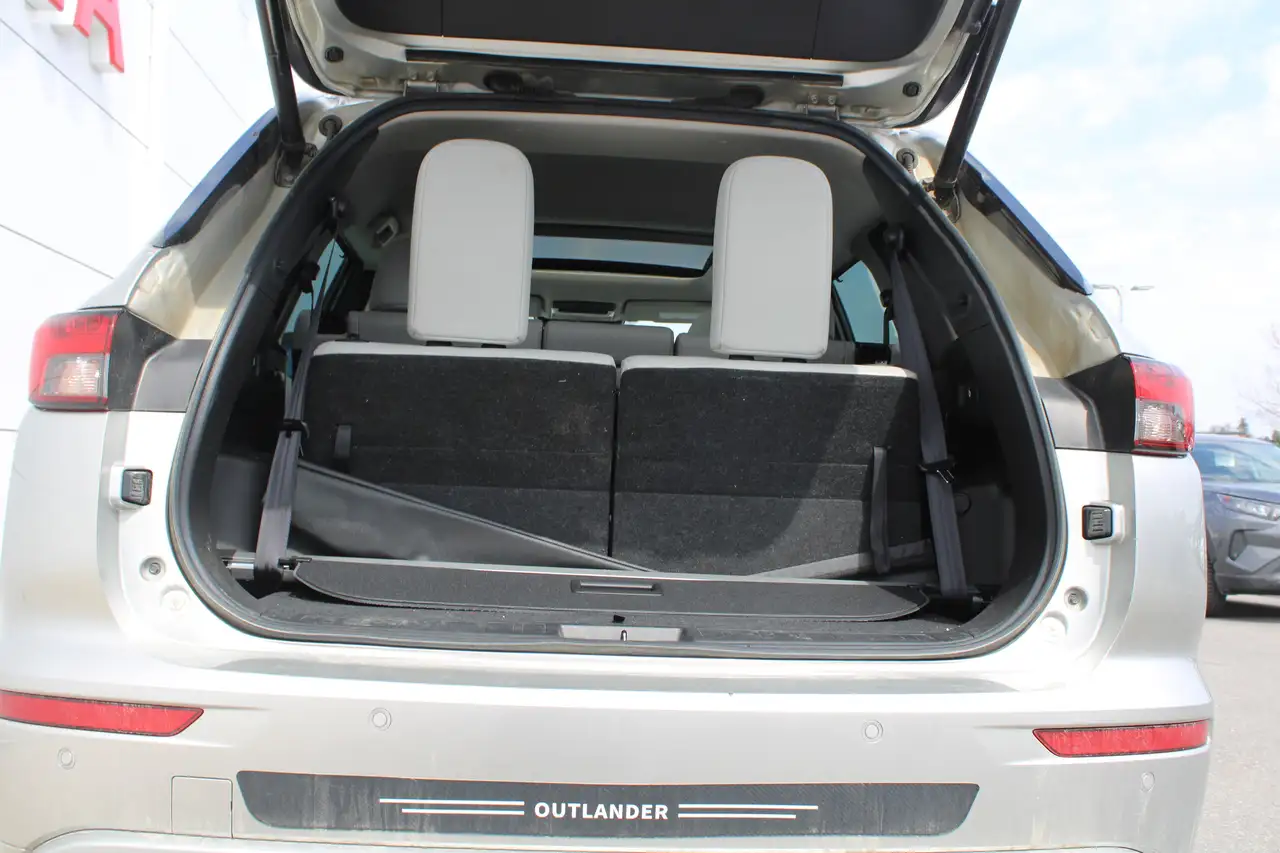 Mitsubishi Outlander снимка Mitsubishi Outlander