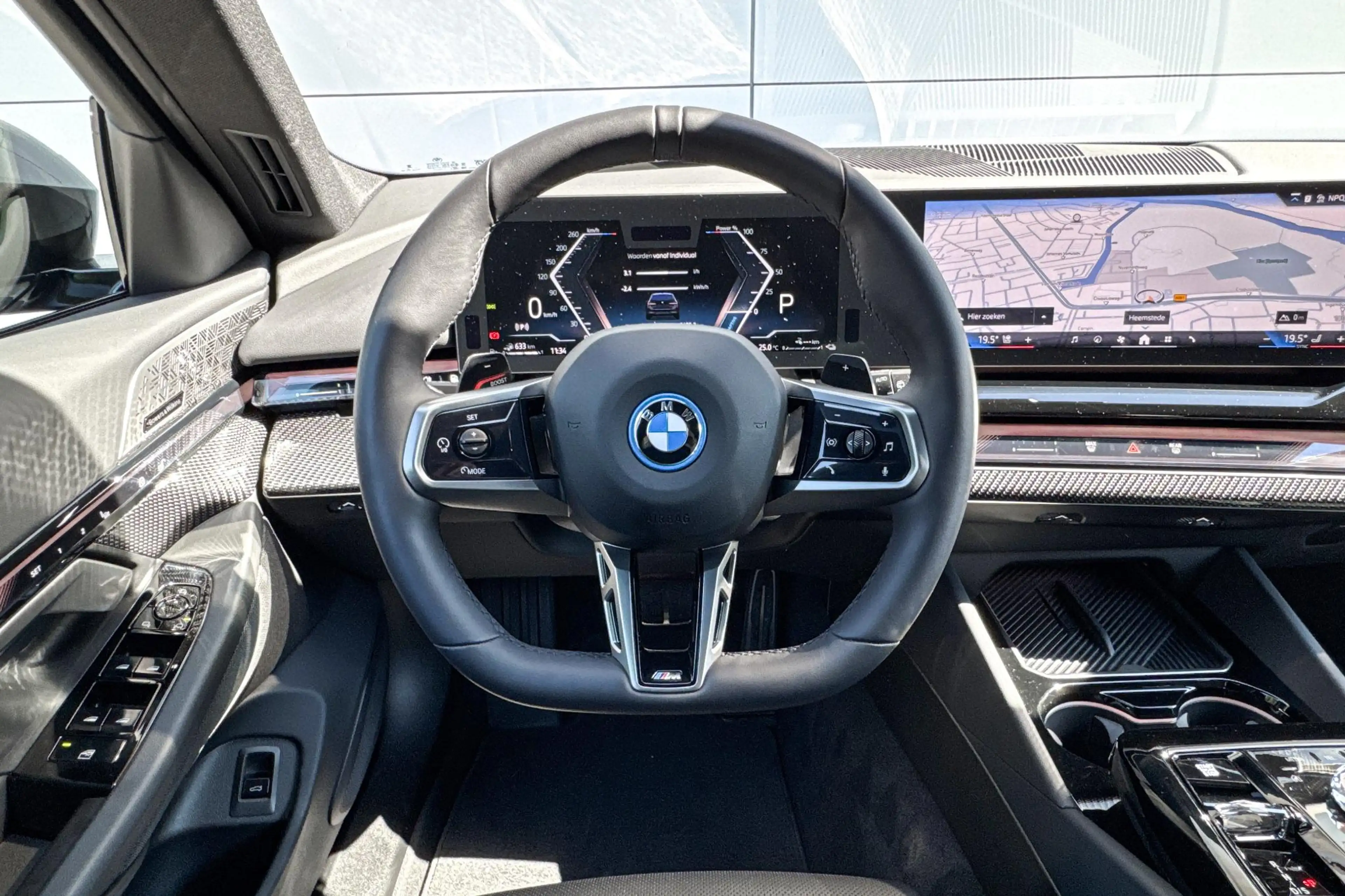 BMW 550 5 Serie Touring 550e xDrive M-Sport Pro | Bowers & — photo 13