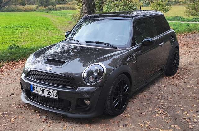 MINI Cooper S JCW Paket, Harman Kardon, Recaro Sitze, Spoiler